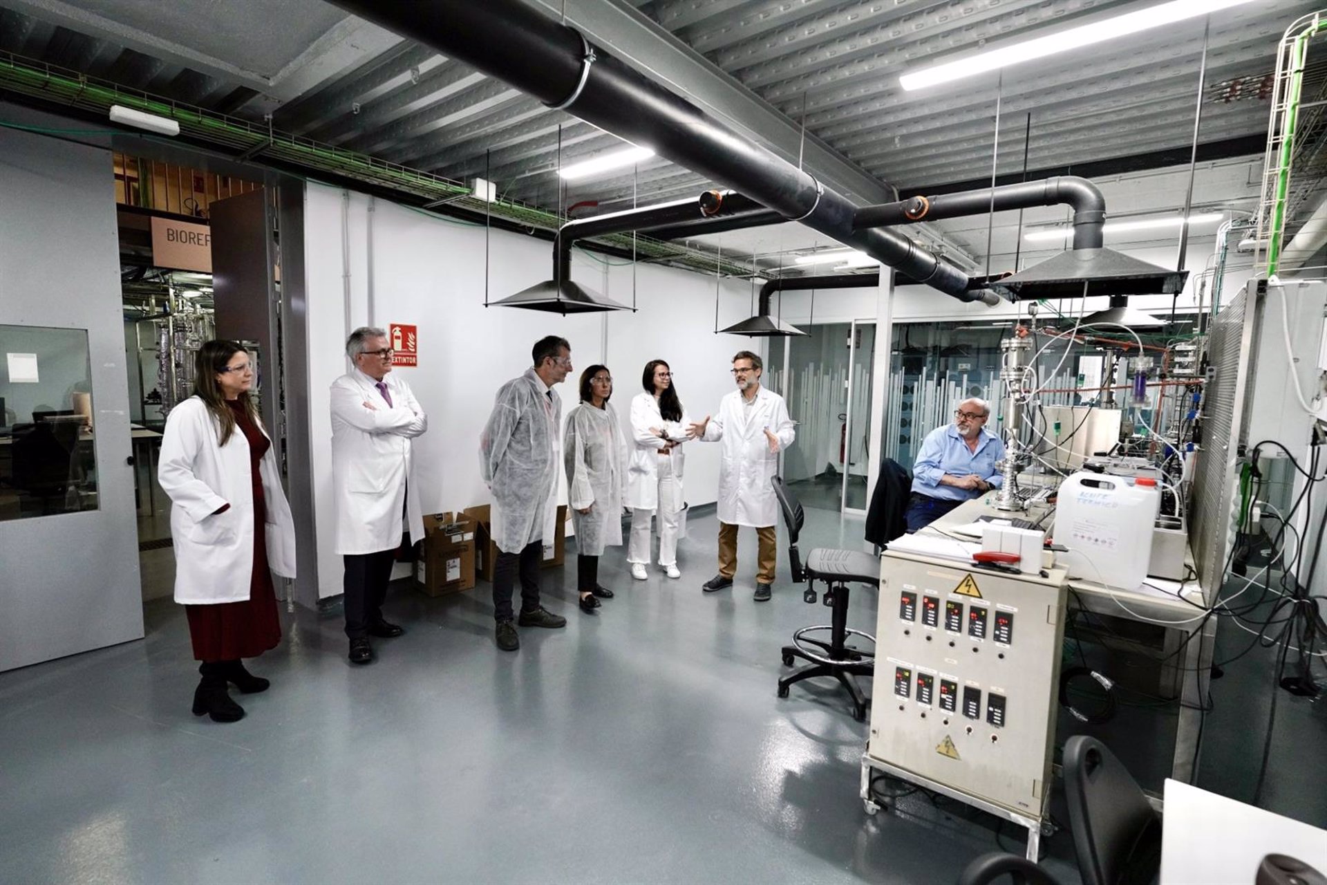 El director general del CDTI visita Técnicas Reunidas para ver avances en tierras raras o hidrógeno verde