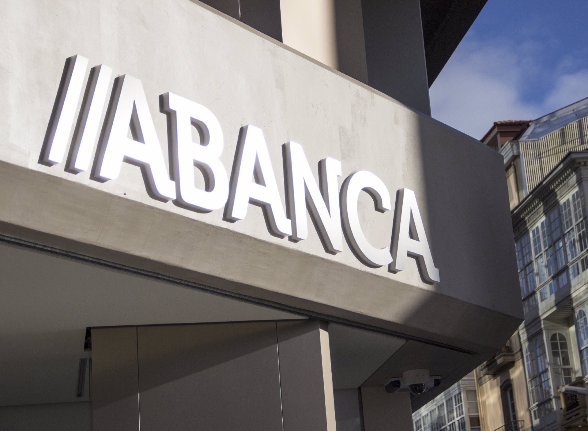 La JUR aumenta los requisitos del ‘colchón anticrisis’ de Abanca