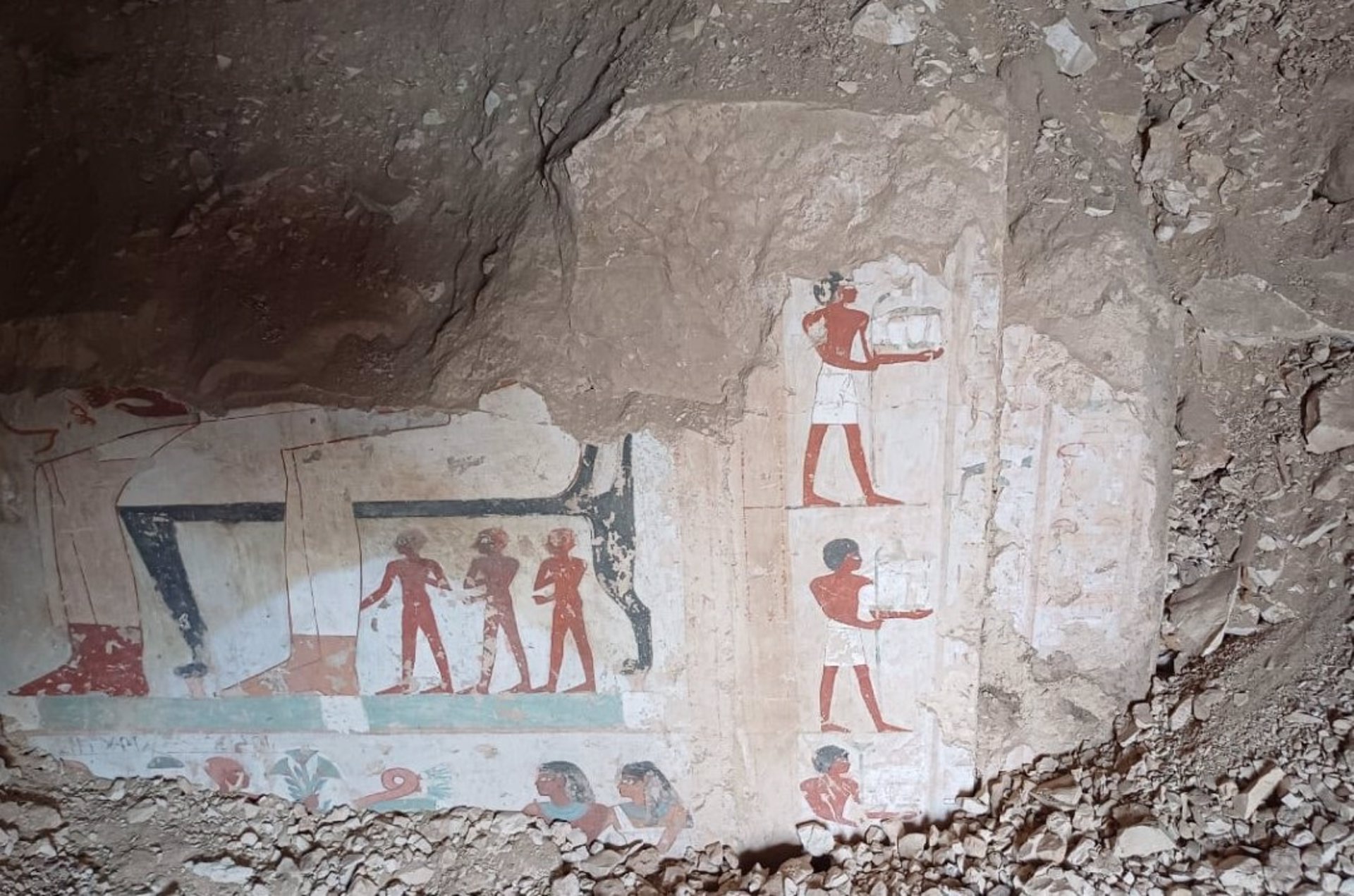 Tres tumbas de dignatarios egipcios de 3.500 años excavadas en Luxor