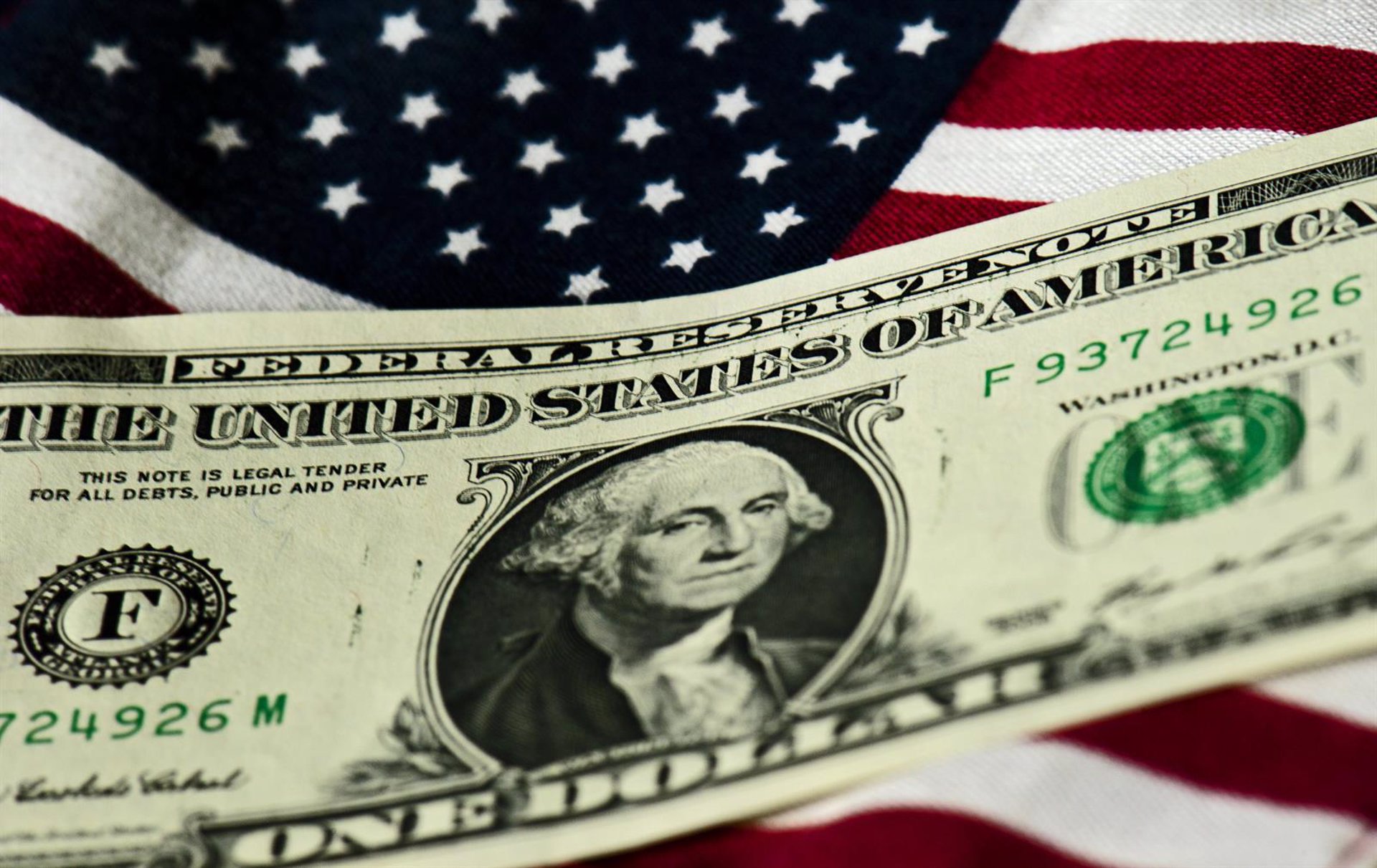 El déficit comercial de EEUU se redujo un 46% en abril tras el anuncio de aranceles recíprocos