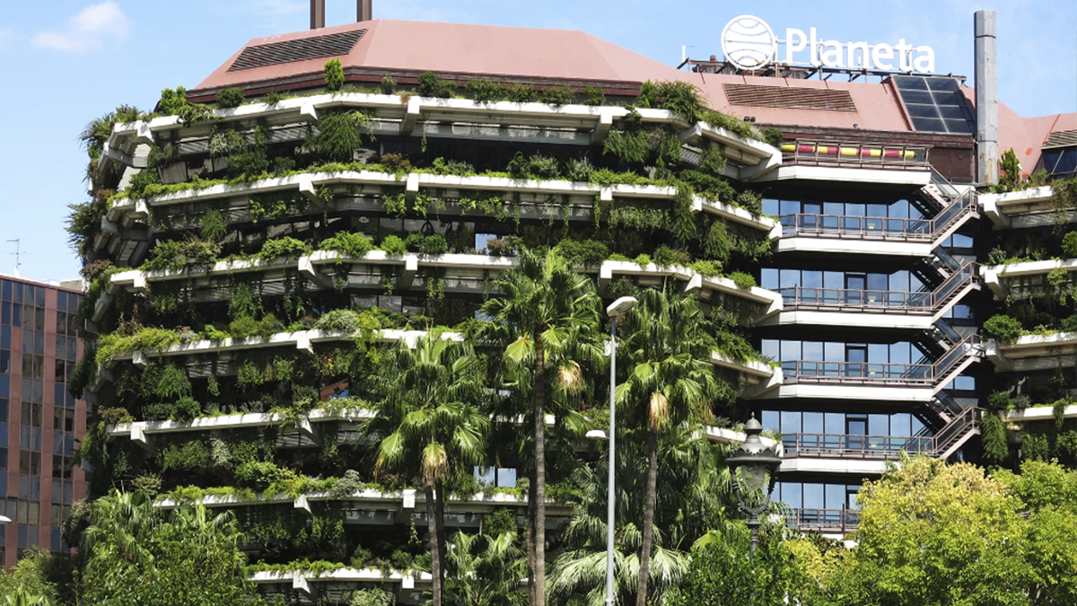 Amancio Ortega cierra la compra de la sede del Grupo Planeta en Barcelona a Blackstone por 250 millones