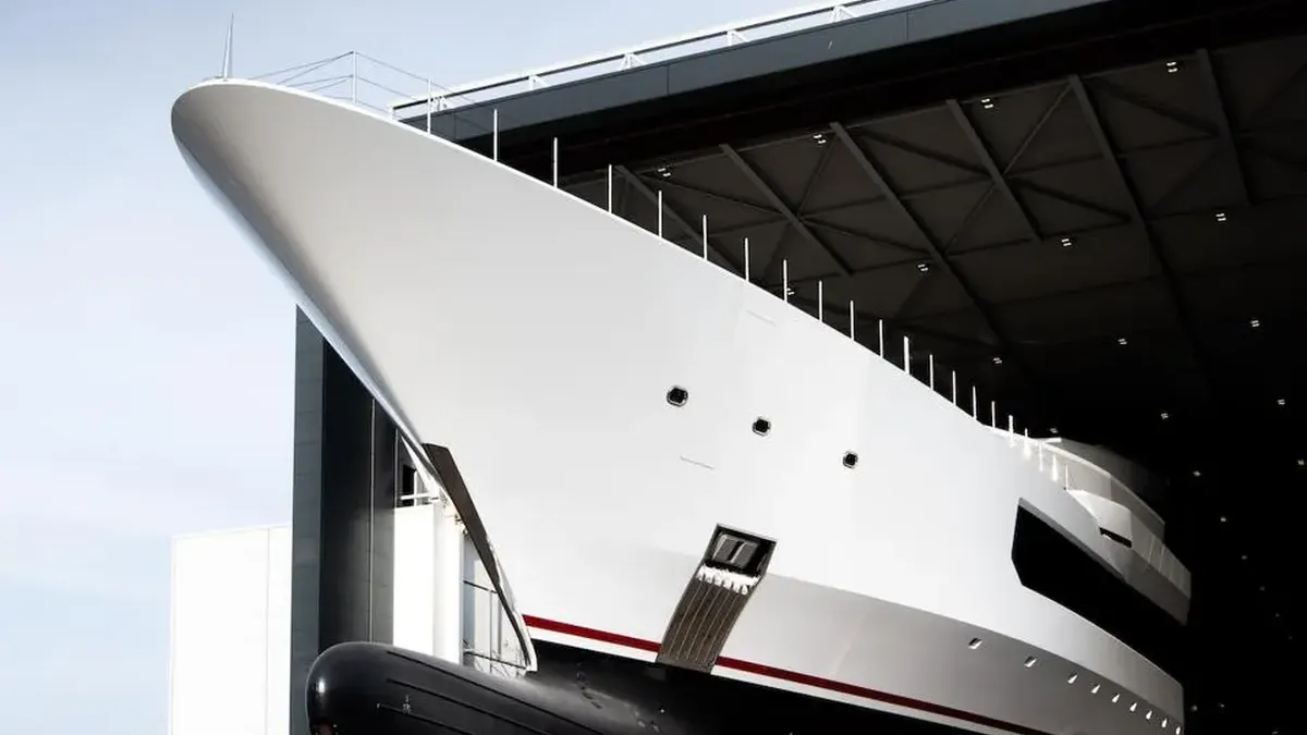 Novedades | Oceanco bota un superyate de 111 metros (364 pies)