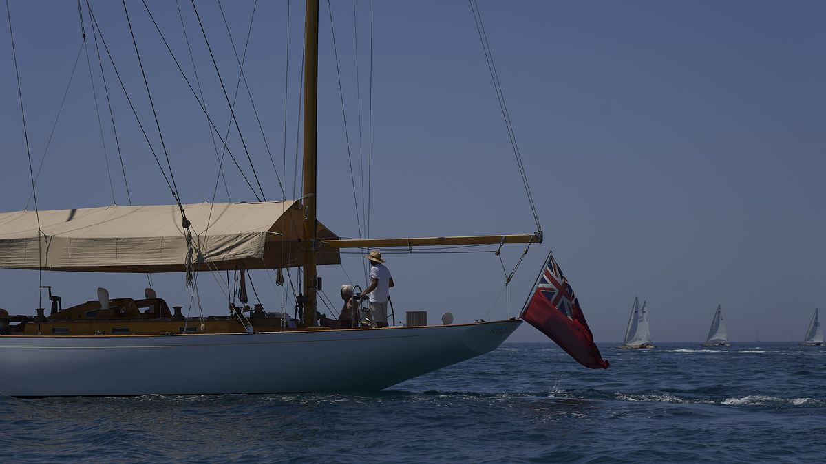 El renacer de la vela clásica en las costas españolas