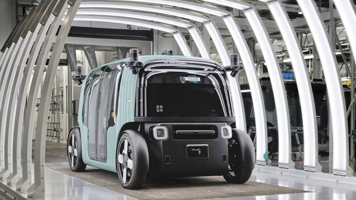 Zoox, de Amazon, se perfila como el mayor rival de Waymo en el mundo de los robotaxis