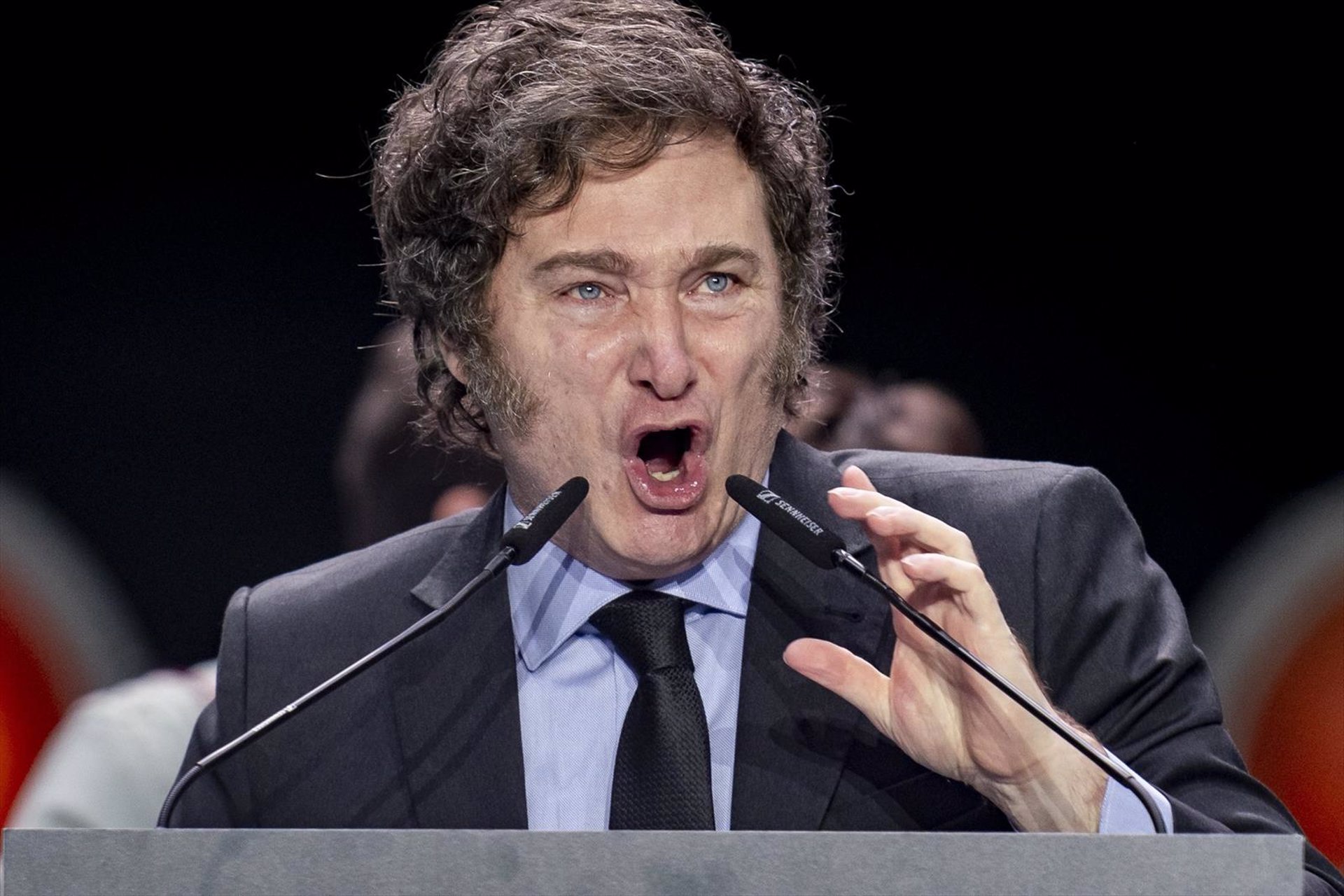 La Justicia argentina revoca la medida de Milei para torpedear la venta del negocio de Telefónica en el país