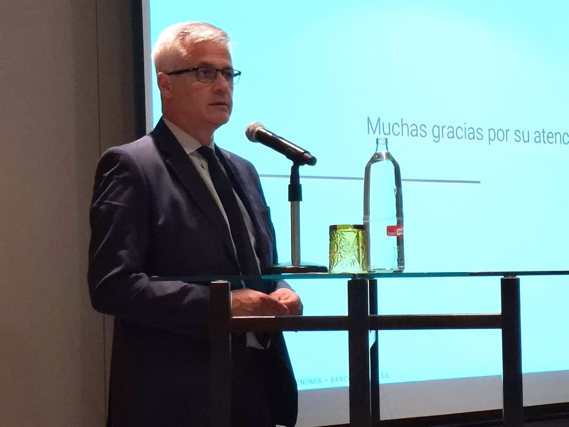 El Gobierno apela a la colaboración entre administraciones para aumentar el parque público de viviendas