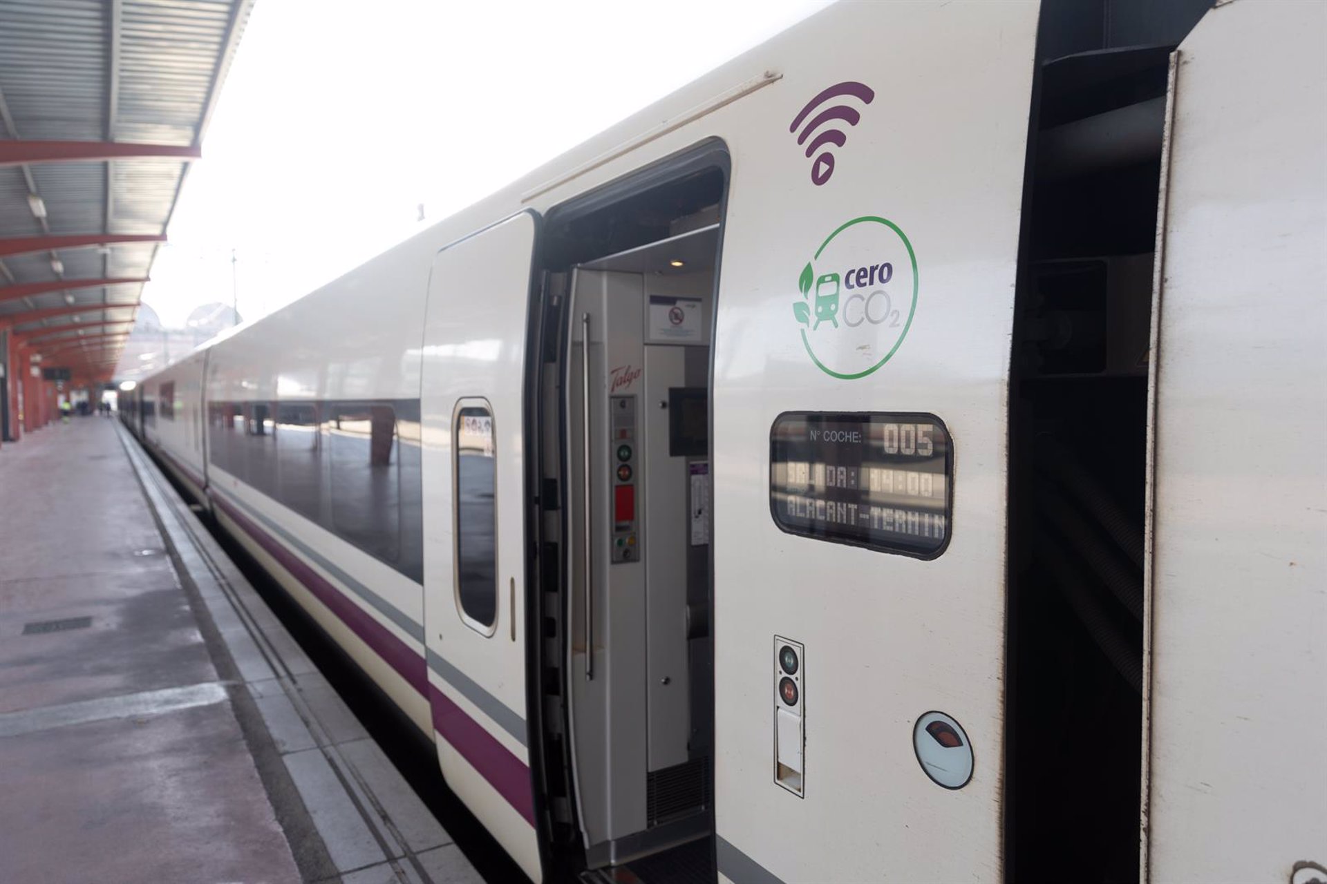 Los servicios de tren que conectan Madrid con Levante saldrán desde Atocha por la avería en Chamartín