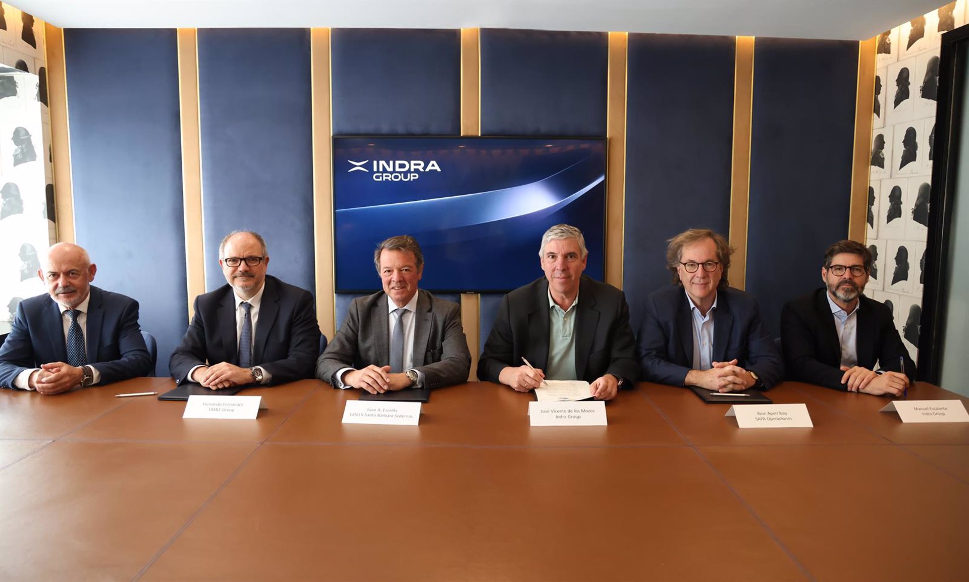 Indra cierra la toma del control de la compañía de blindados Tess Defence