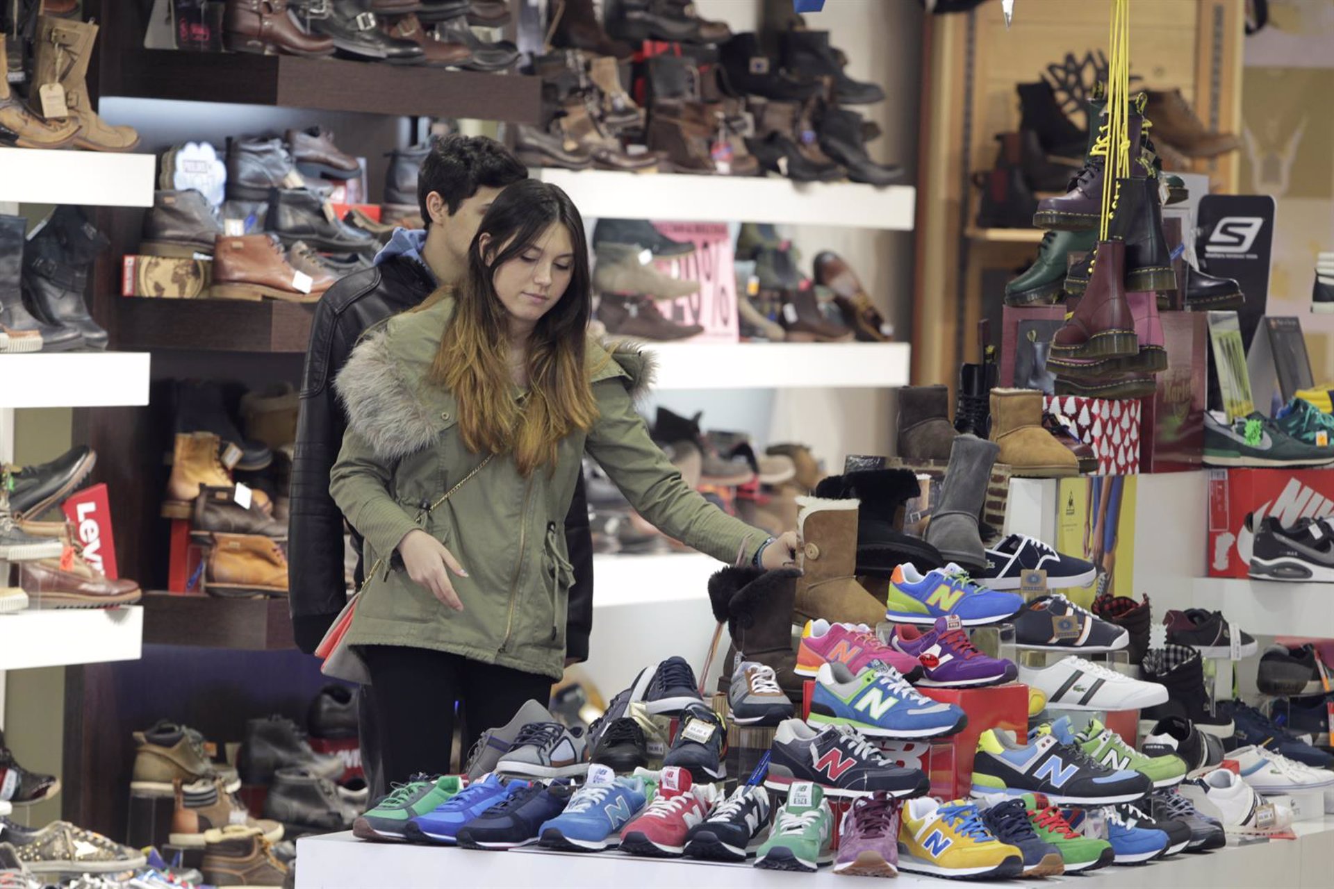 La confianza del consumidor sube seis puntos en mayo y marca su mejor dato desde enero