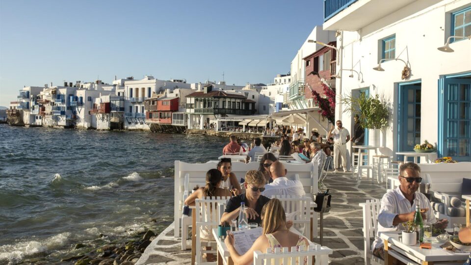 Cinco destinos imprescindibles para disfrutar del verano con escapadas familiares o experiencias transformadoras