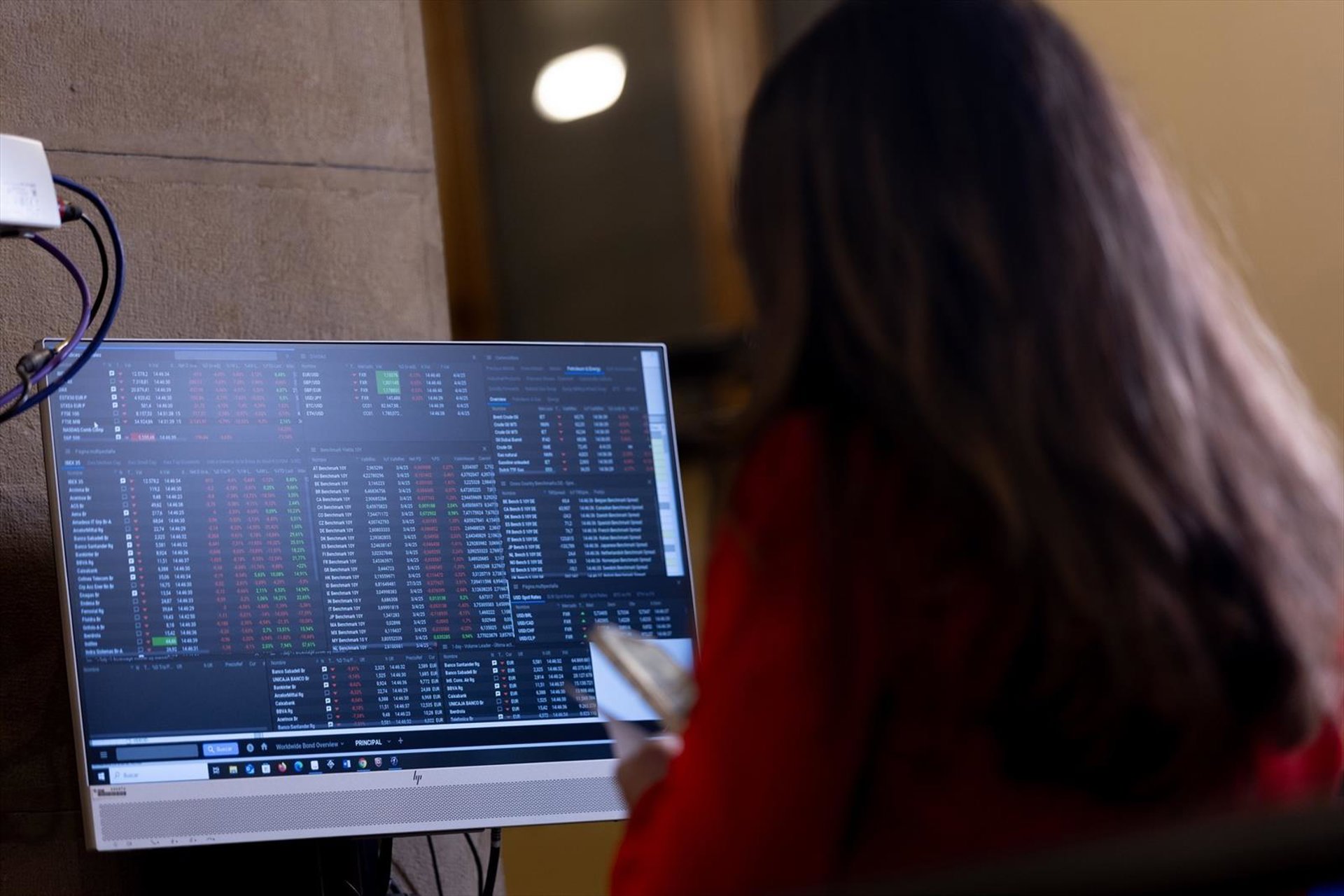 Iberdrola, Endesa y Repsol, entre las más de 20 cotizadas que reparten 6.115 millones en dividendos en julio