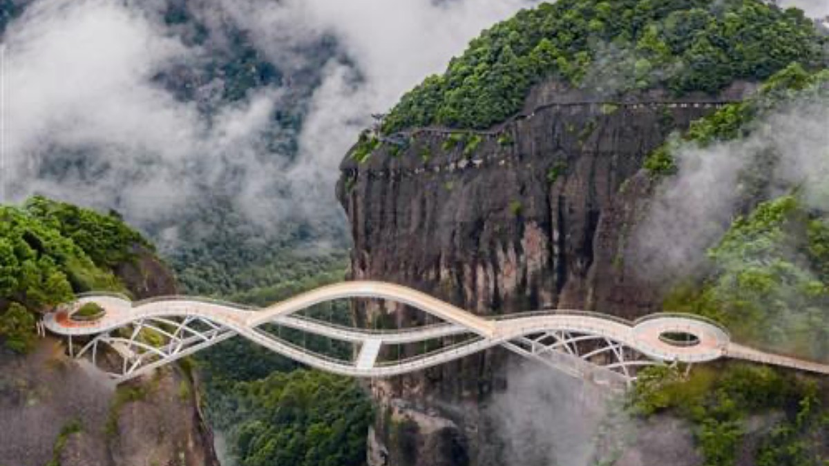 Regreso al futuro: así es el puente Ruyi, la maravilla arquitectónica china sacada de una fantasía de ciencia ficción