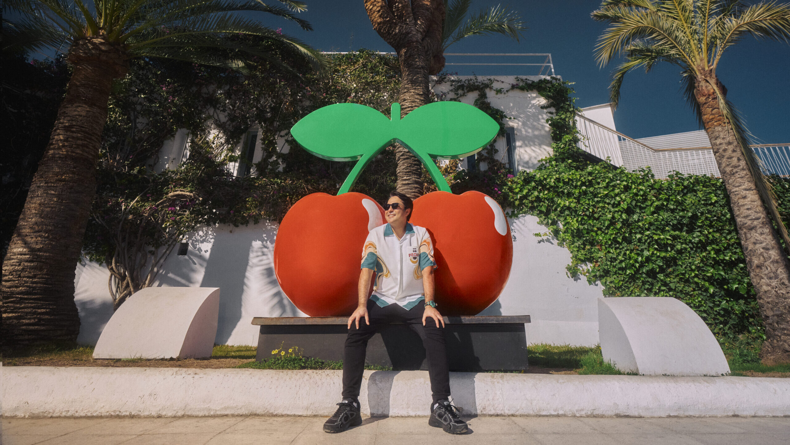 Aloki Batra, CEO The Pacha Group, sobre la reapertura de Destino Five Ibiza: «Queríamos aportar algo nuevo al mercado»