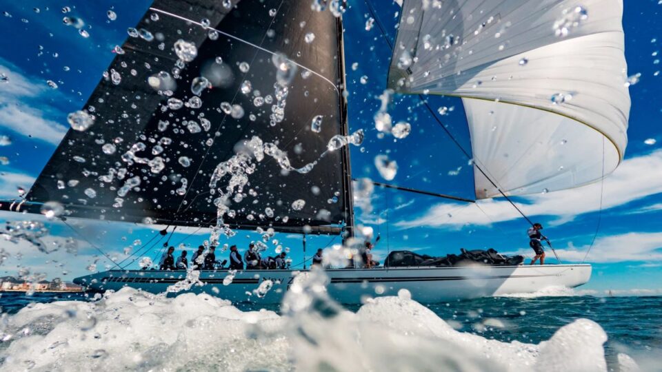 Vuelve la cita clásica de la vela española: la XVIII Puig Vela Clàssica arranca en Barcelona