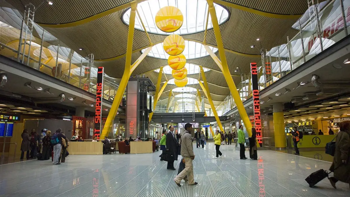 Un agosto de récord: 13,1 millones de asientos previstos en vuelos internacionales