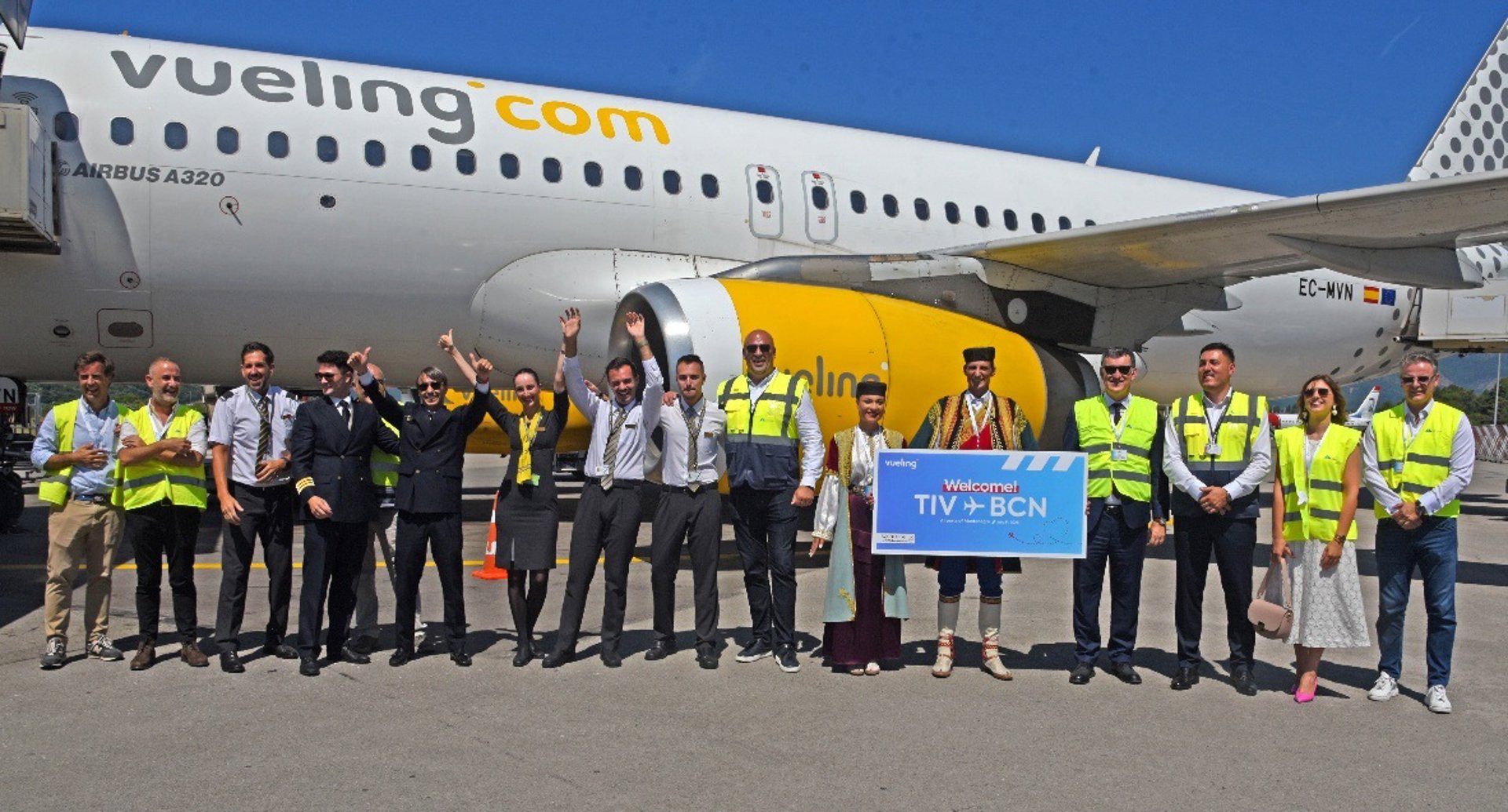 Vueling inaugura sus nuevas rutas de Barcelona a Tivat (Montenegro) y Rímini (Italia)