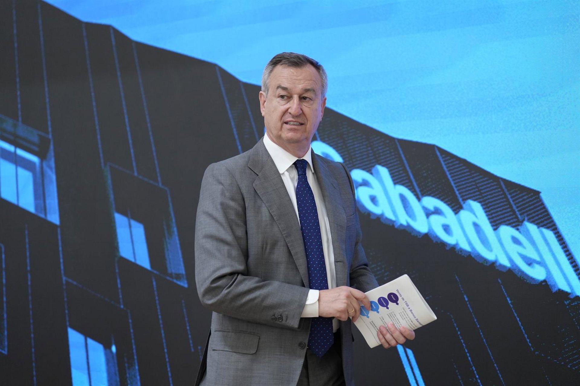 Sabadell estima que pagará su dividendo extraordinario de 2.500 millones entre marzo o abril de 2026