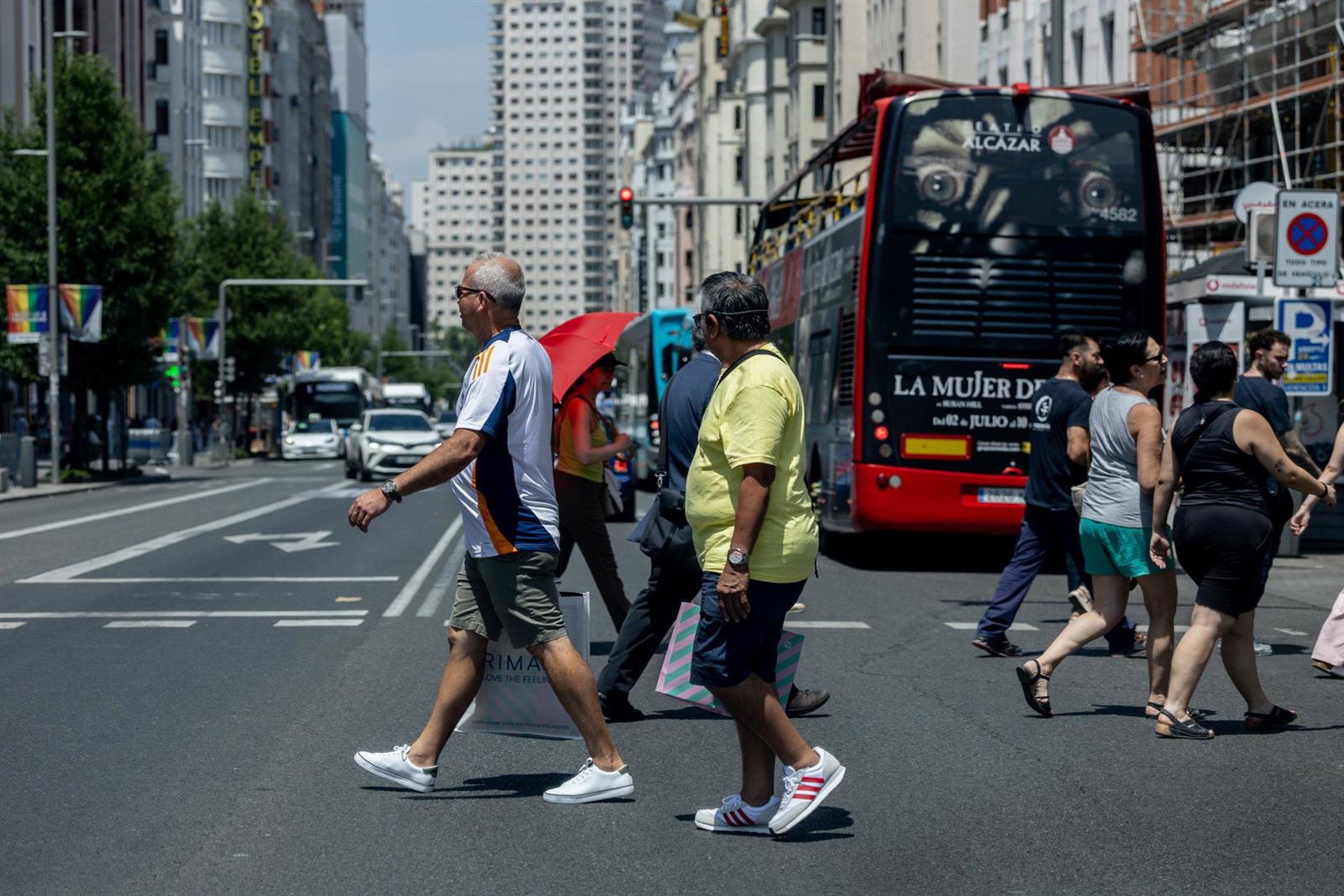 La reputación actual del turismo en España desciende por la gentrificación, según LLYC