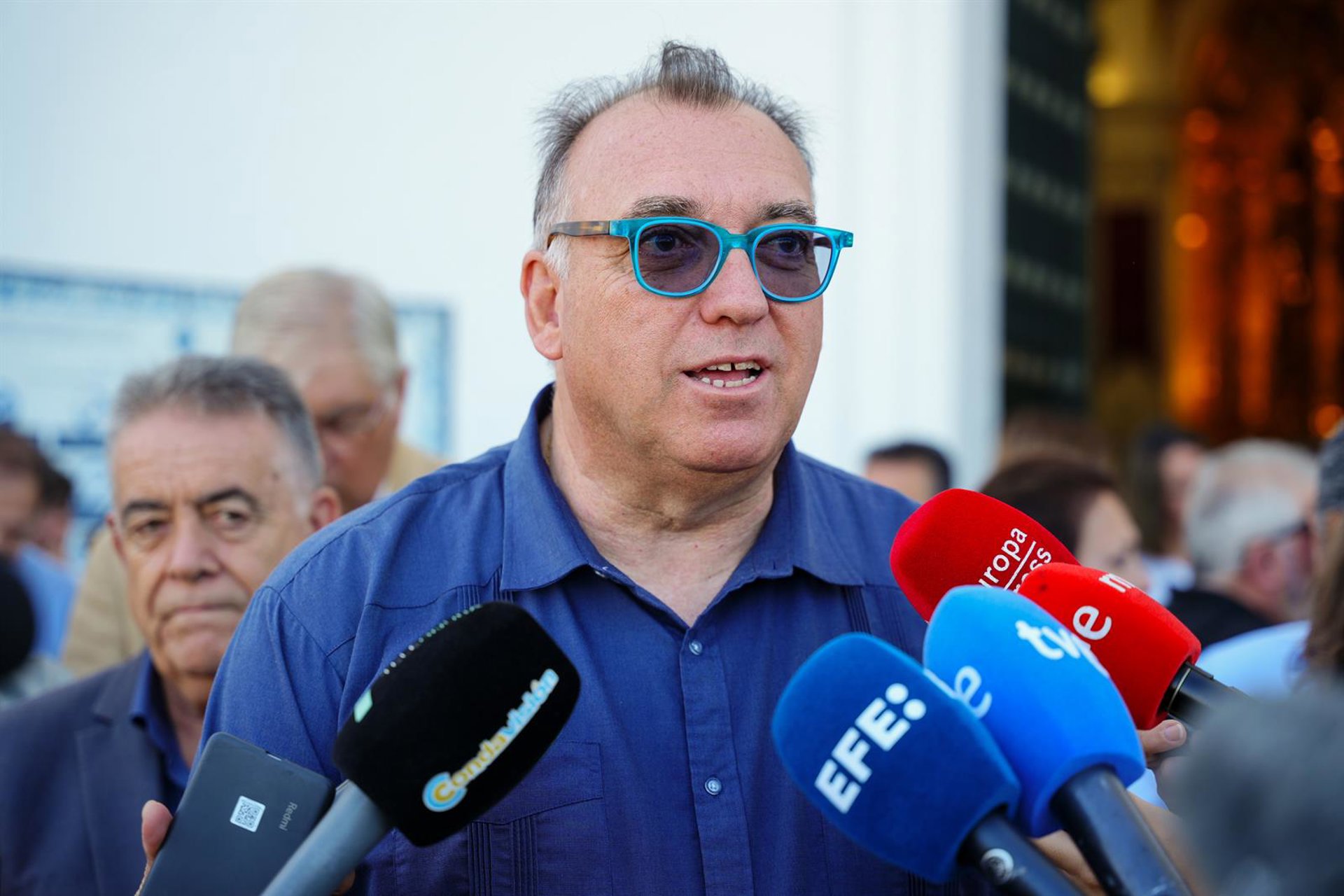 Andalucía trabaja «en una alternativa» frente a los aranceles de Trump y se sitúa «al lado» de Gobierno