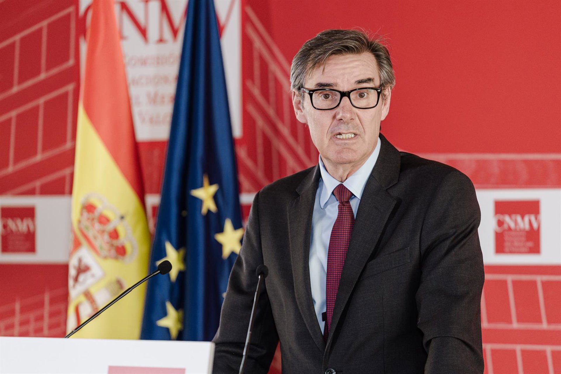 La CNMV armoniza con Europa los modelos de información de las firmas de inversión