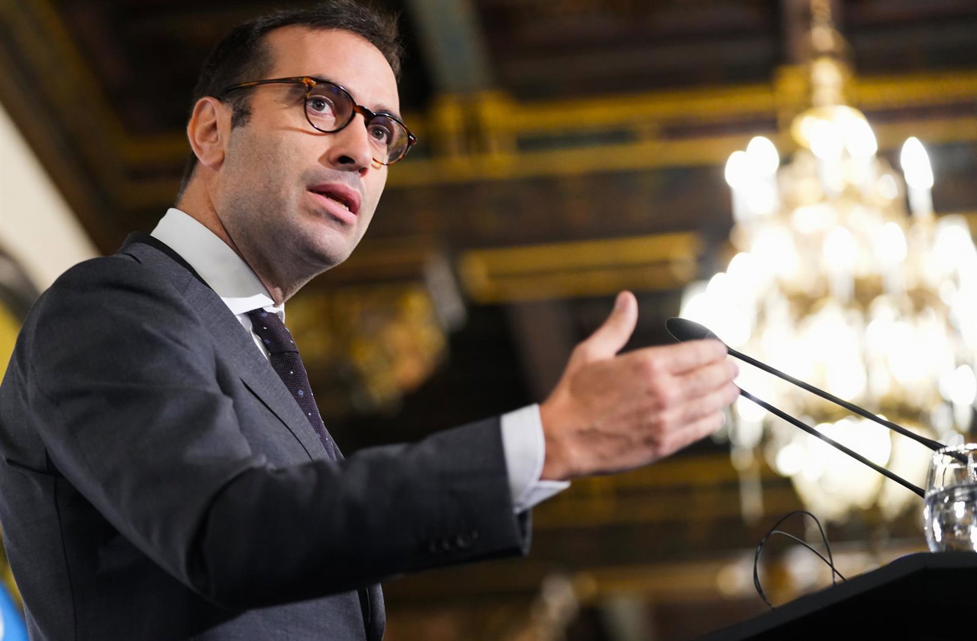 Cuerpo informa hoy al Parlamento del bloqueo de Bruselas a 1.000 millones de fondos europeos de España