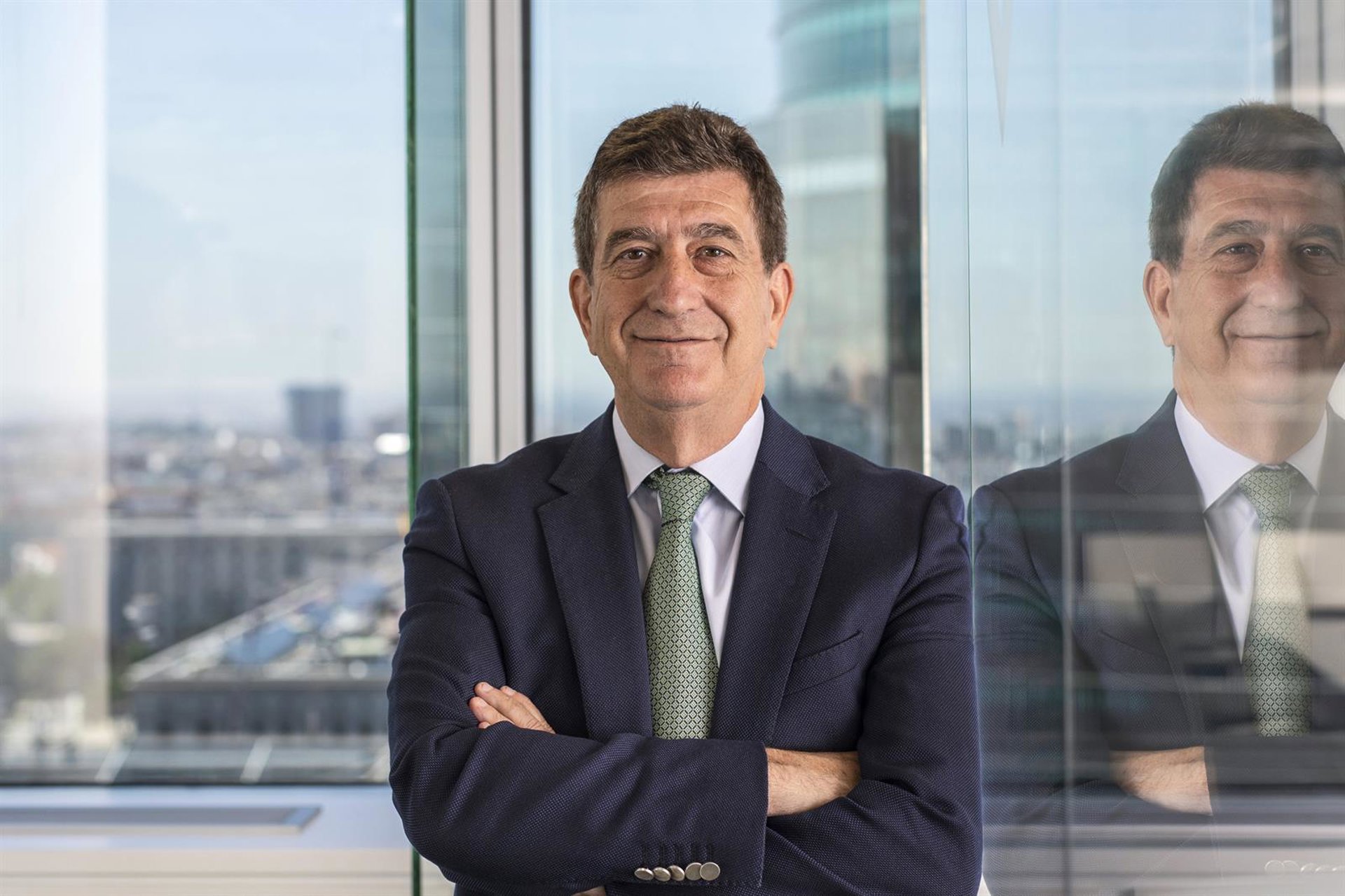 Miraltabank adquiere el 37,5% del bróker Hugo Investing