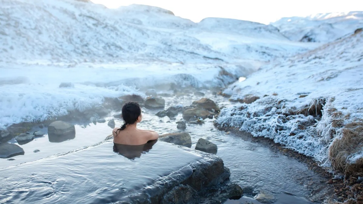 Astroturismo de lujo: dónde debes reservar ya para disfrutar del eclipse total de 2026