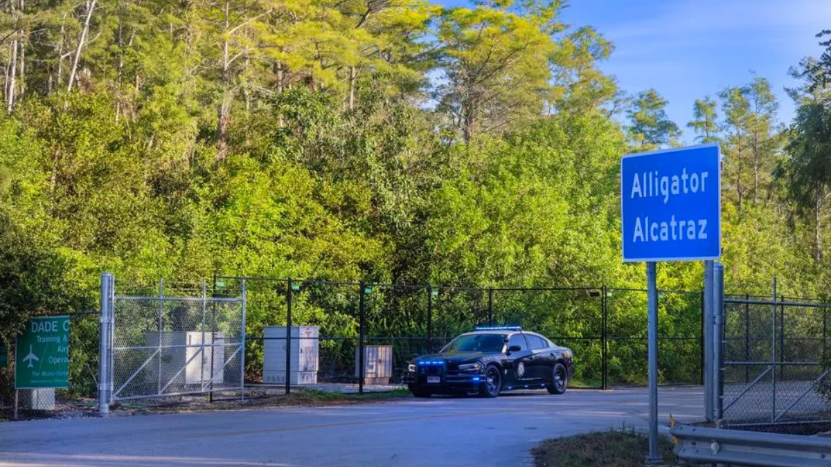 Una jueza ordena desmantelar el centro de detención migratorio ‘Alligator Alcatraz’ en 60 días