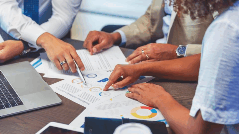 Cómo mantener la rentabilidad de su negocio durante una escasez de clientes