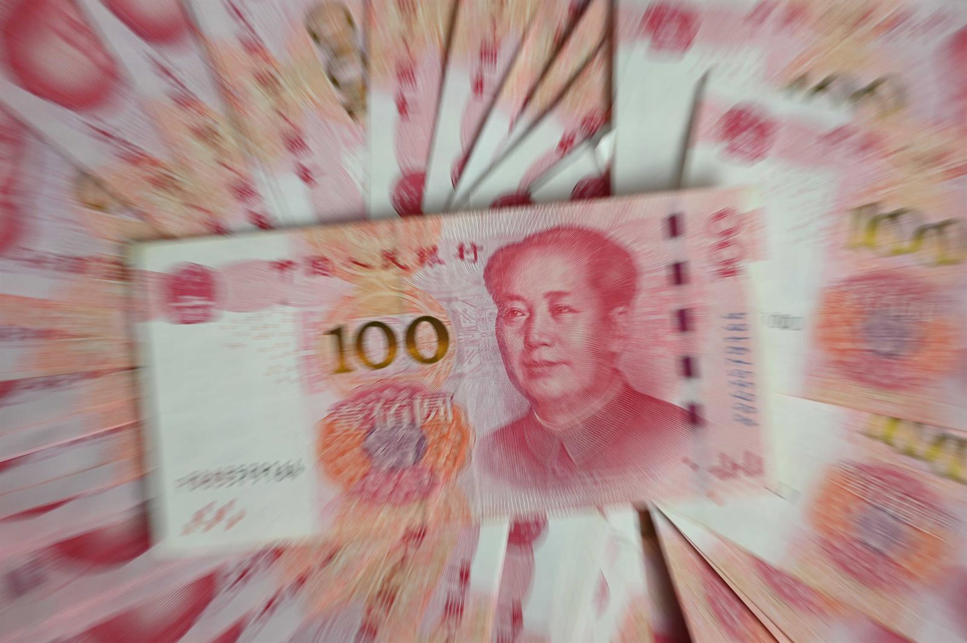 China ofrece síntomas de ralentización con el freno de la industria y el comercio minorista