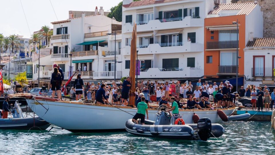 El mítico Tuiga (1909) desarbola en un temporal con rachas de 53 nudos