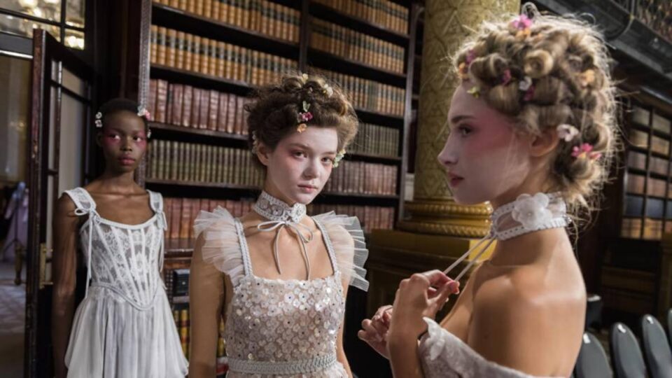 Cómo los mejores artistas capilares de Londres transformaron la Semana de la Moda en arte