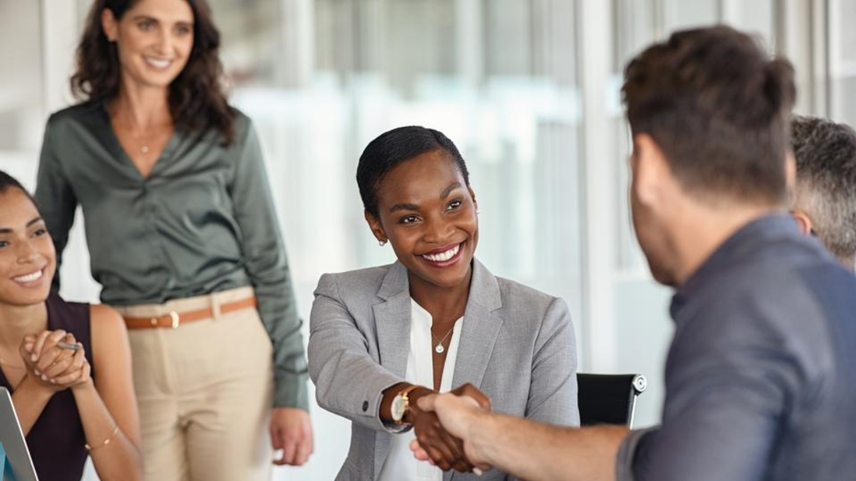 Por qué los líderes deberían priorizar el desarrollo profesional de sus empleados