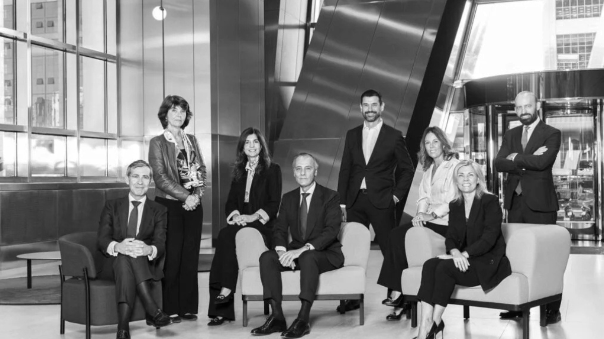 Juan Gandarias y Belén Martín nombrados: presidente y vicepresidenta en CaixaBank AM