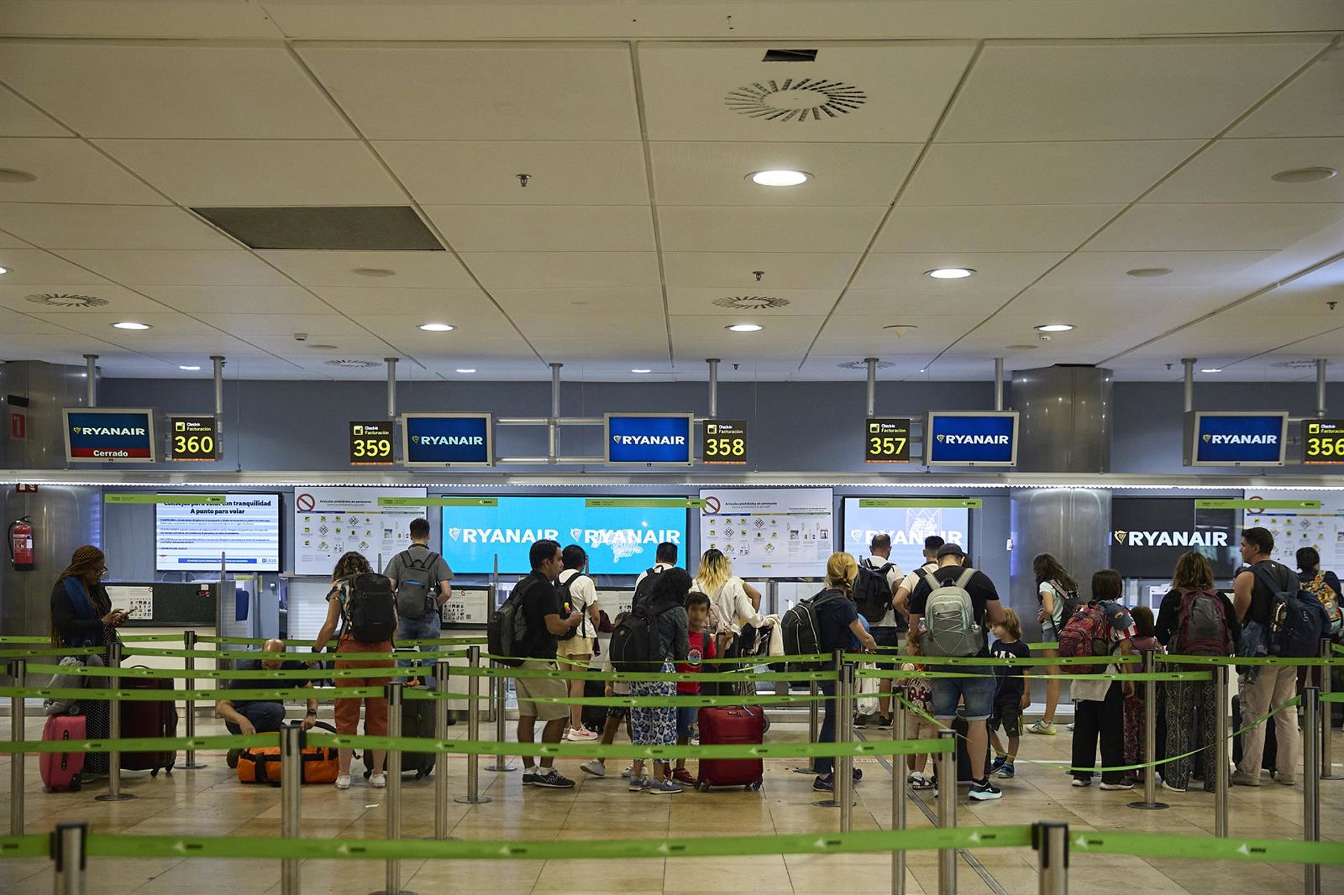 Ryanair logra un nuevo récord mensual con 21 millones de pasajeros en agosto