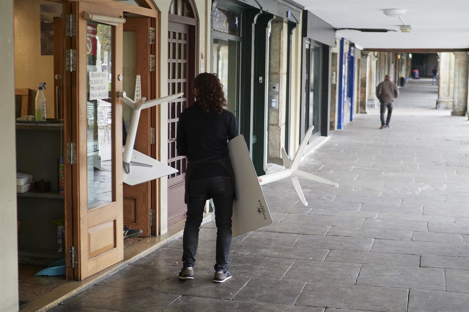 La Seguridad Social pierde casi 200.000 afiliados en agosto y el número de ocupados baja a 21,6 millones