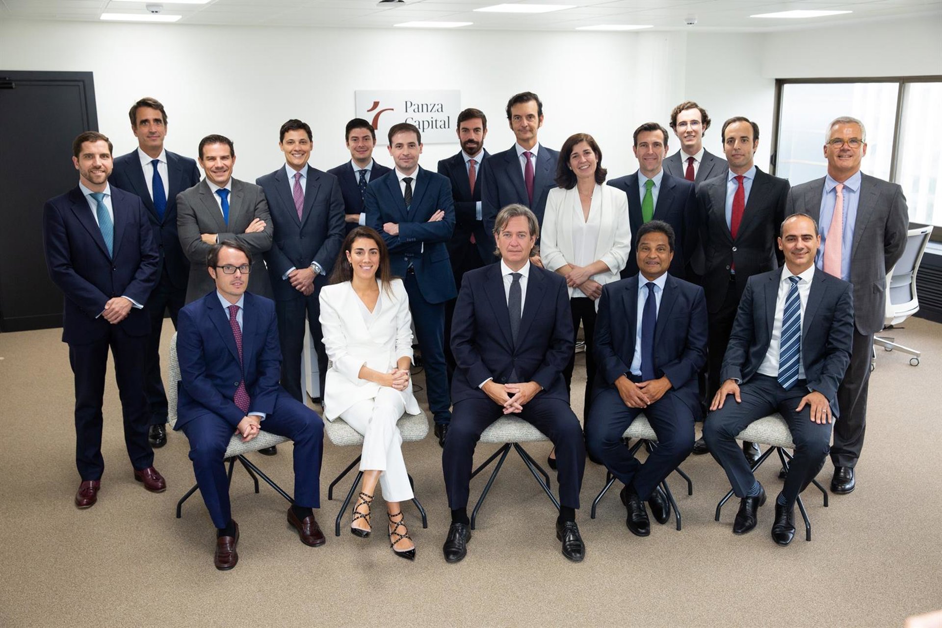 Panza Capital elimina su posición en bancos y refuerza en construcción, automoción y químicas