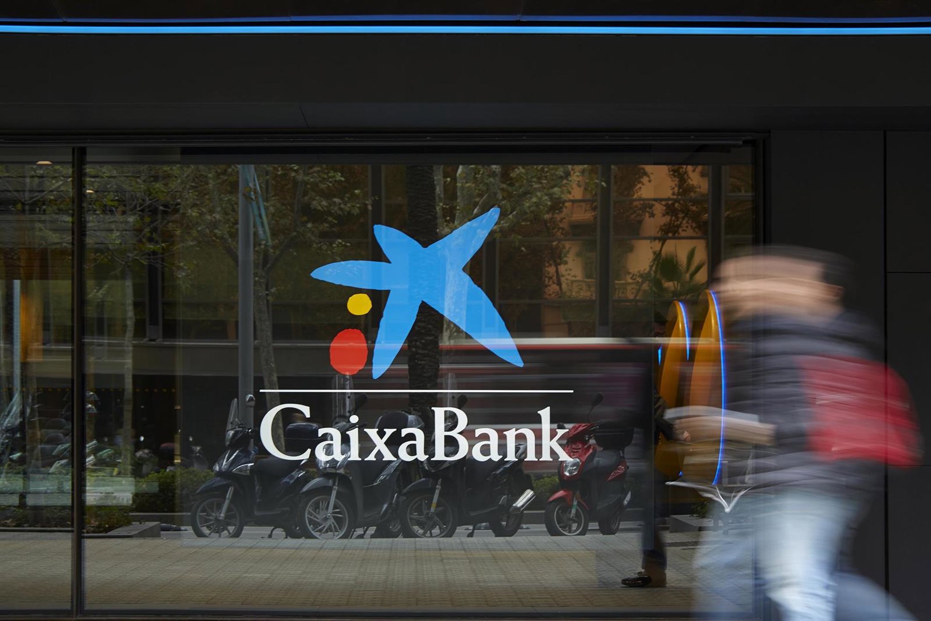 CaixaBank supera los 6,3 millones de nóminas domiciliadas, un 2,2% más que hace un año