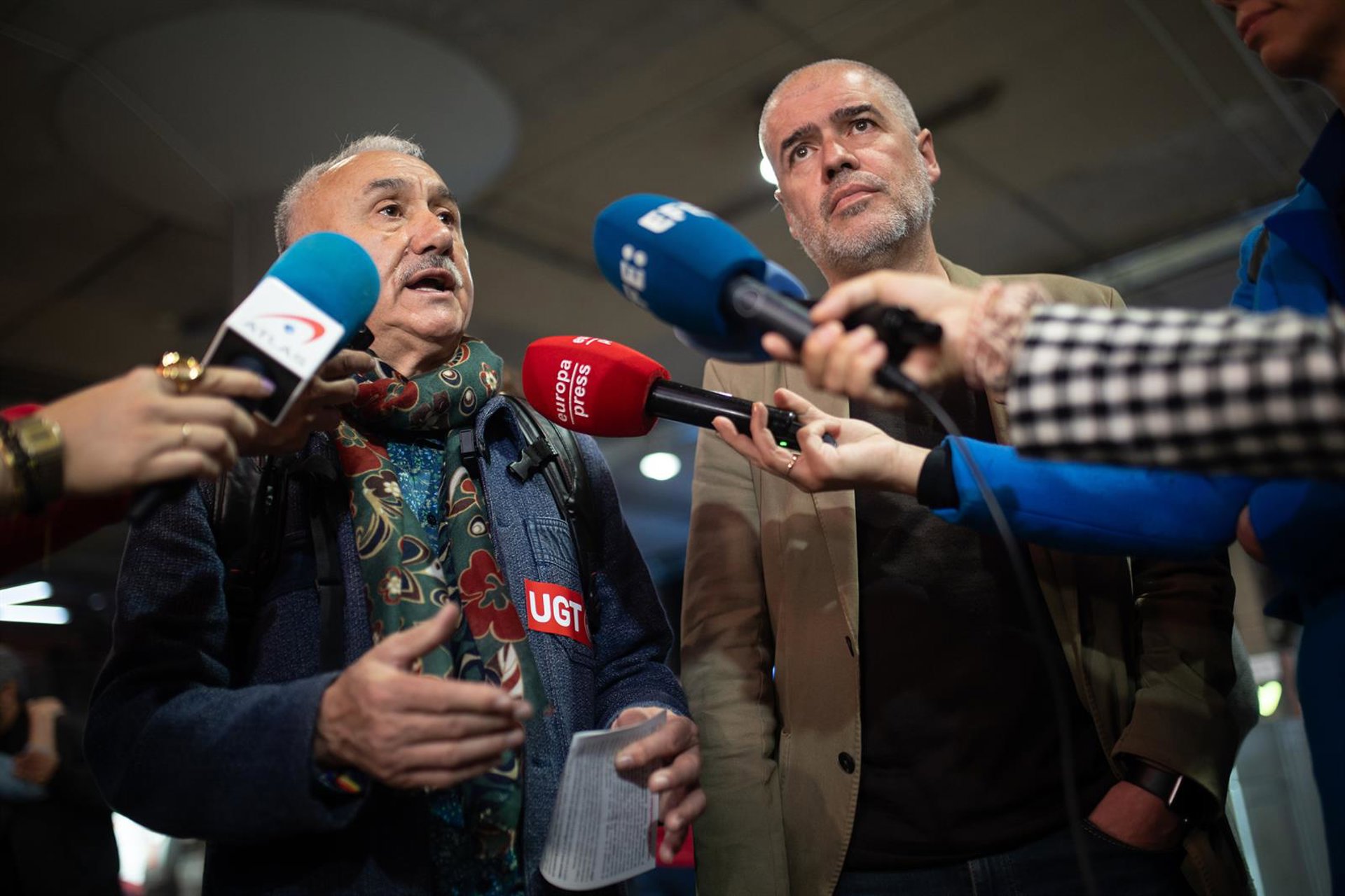 CCOO y UGT se encierran esta noche a manera de protesta ante  el ‘no’ del Congreso a reducir la jornada