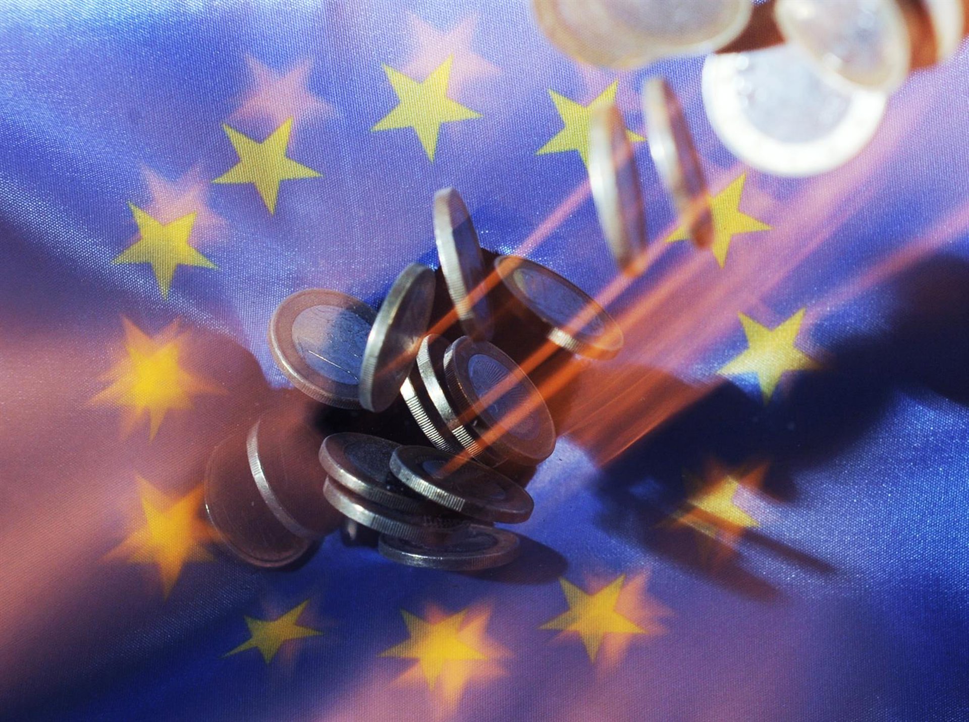 La UE emite 11.000 millones de euros en su octava operación sindicada de 2025