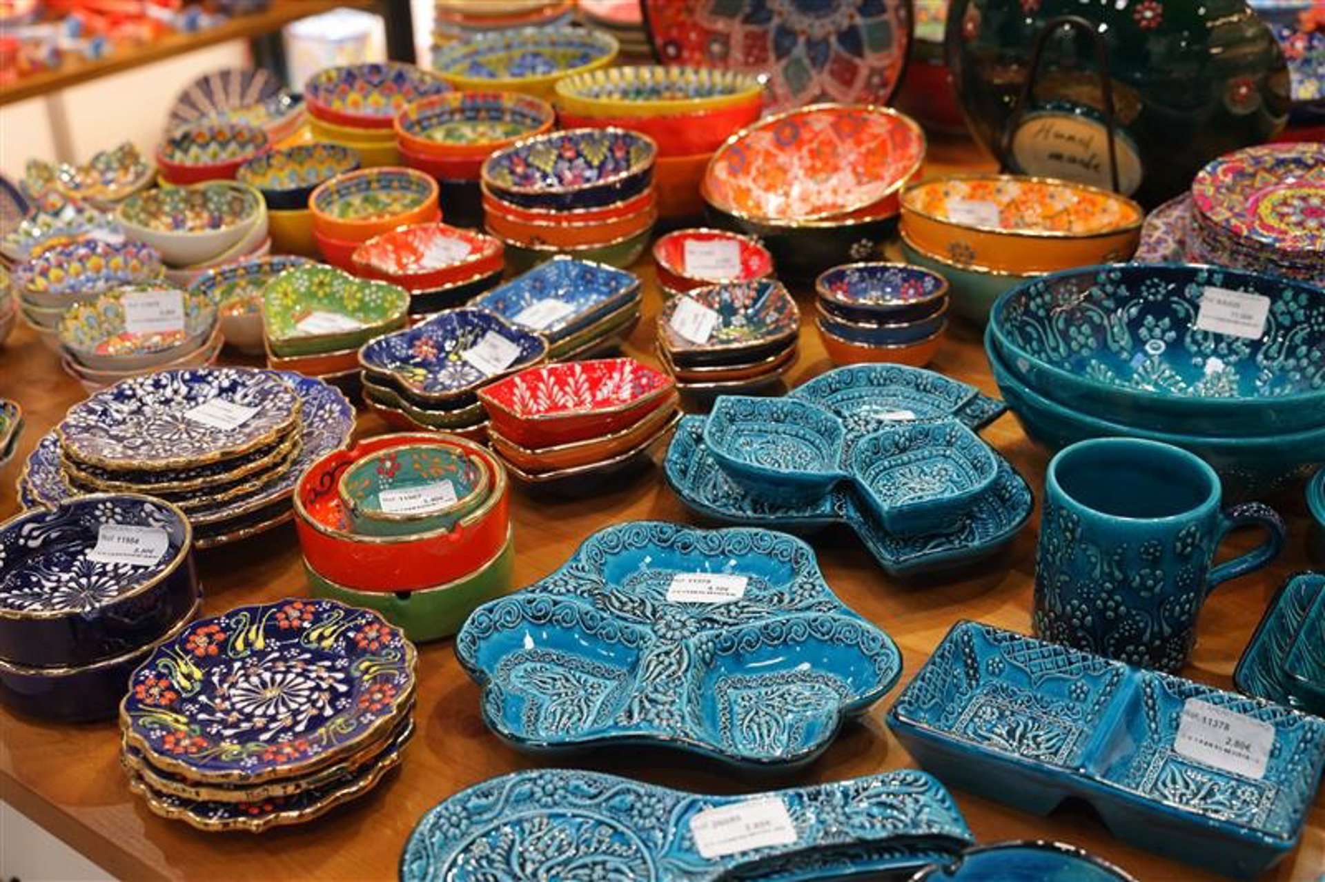La industria del souvenir en España vive su mejor momento gracias al auge de productos locales