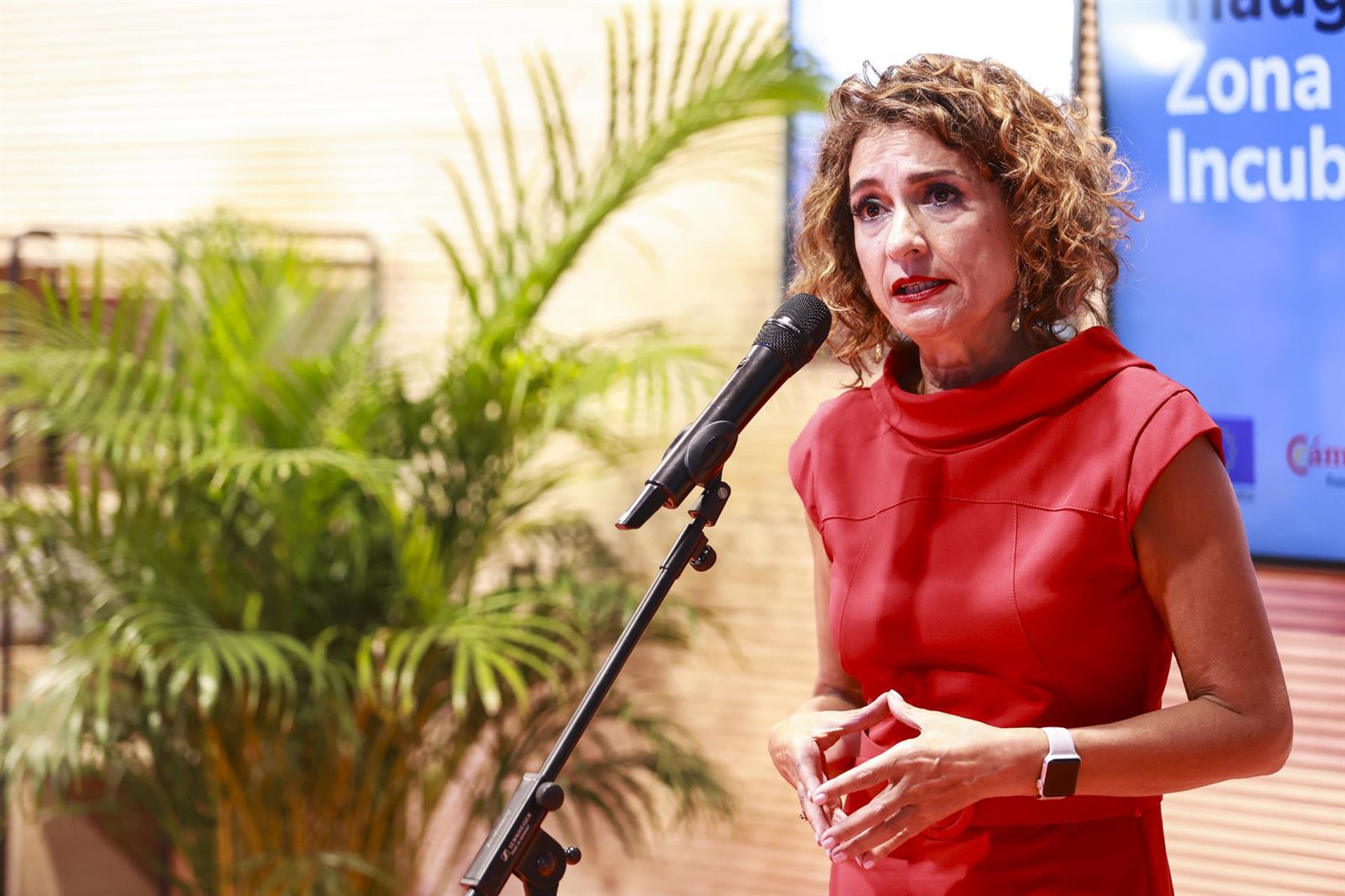 El déficit público cae al 1,81% del PIB en el primer semestre y el del Estado baja al 2,35% hasta julio