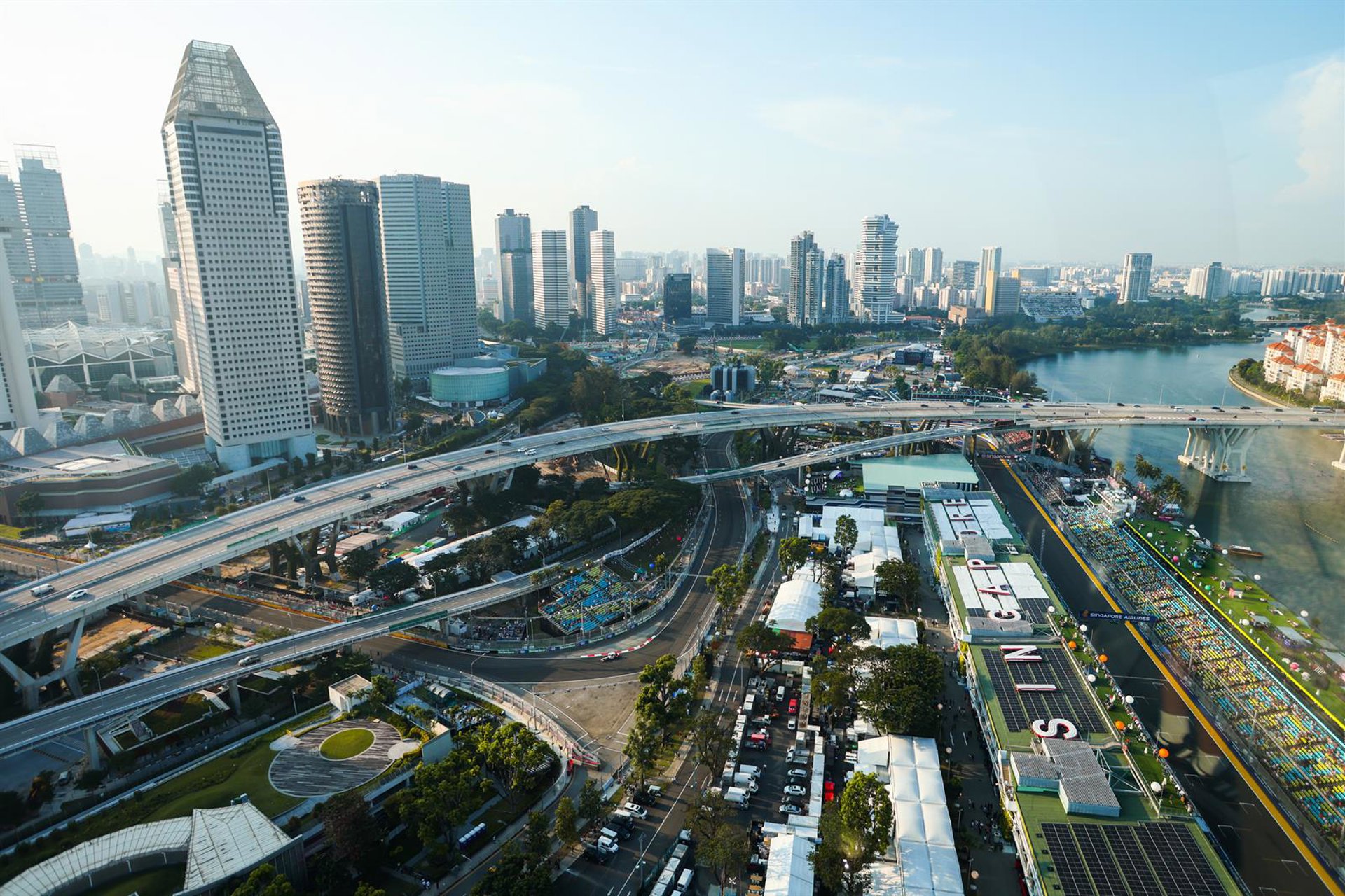 Globalvia suma nuevas líneas de autobús en Singapur a través de su participada británica por 428 millones