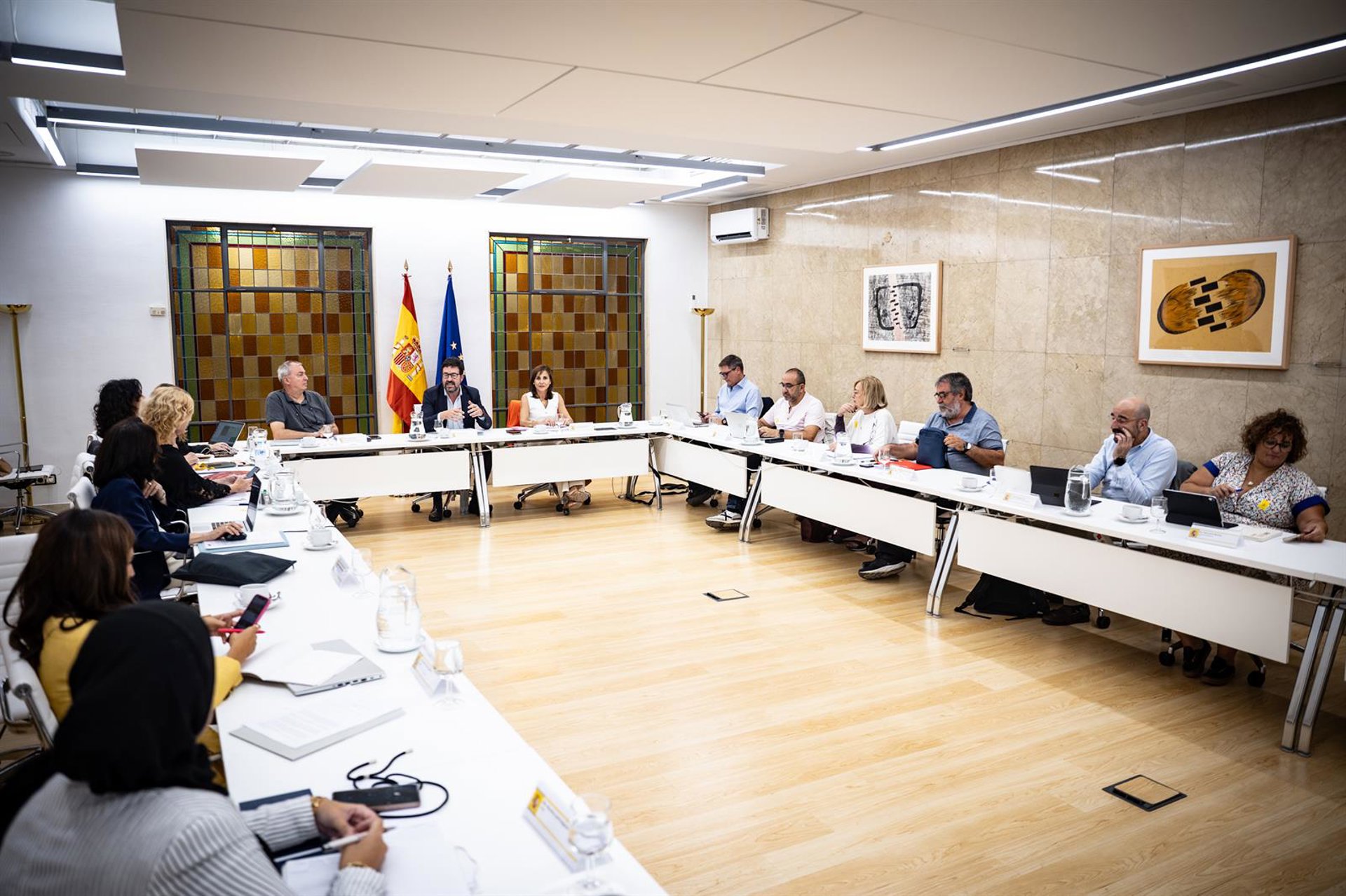 Trabajo plantea a agentes sociales un real decreto para incorporar al SMI aspectos de la Carta Social Europea