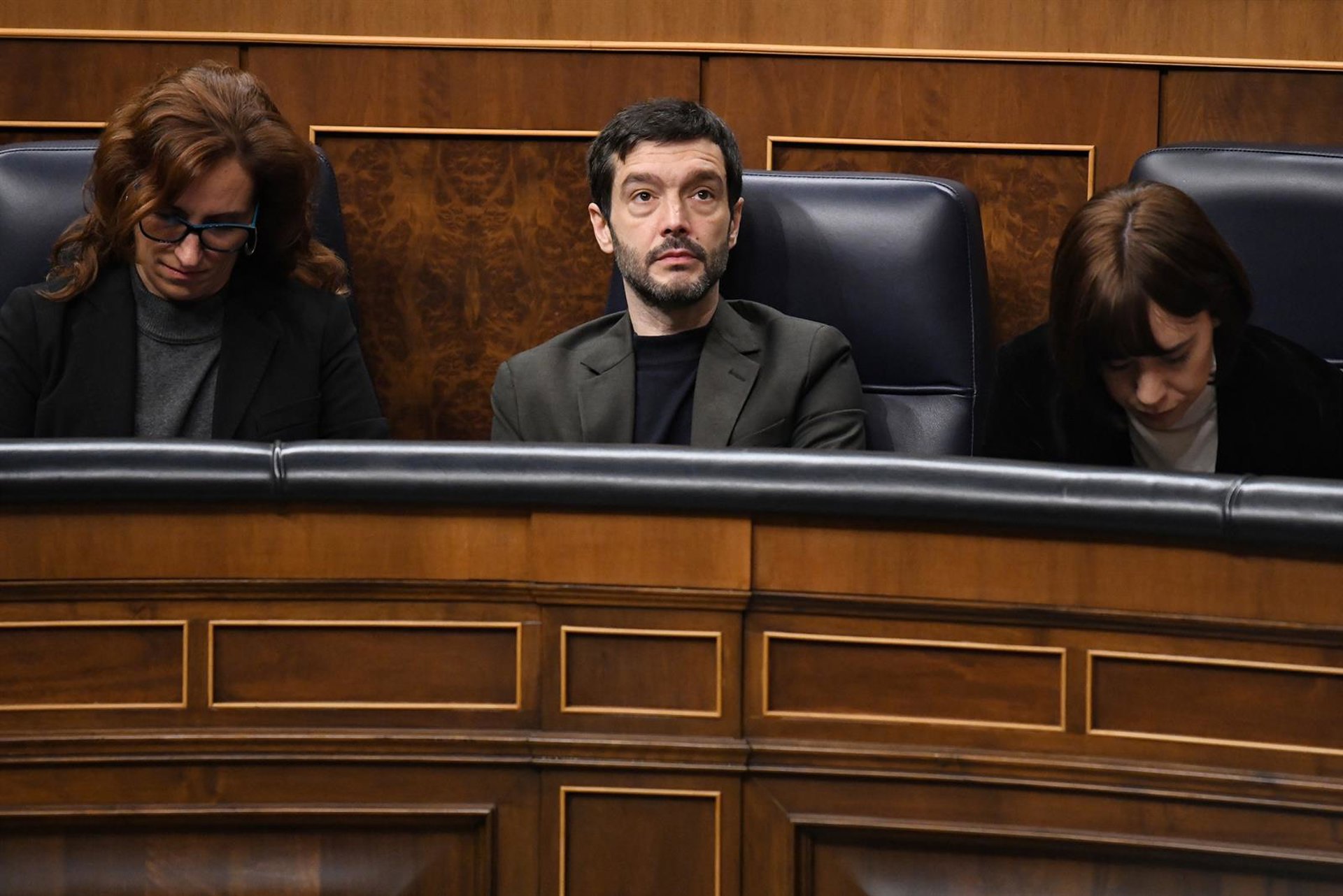 El Congreso aplaza la decisión sobre la reforma de Junts que obliga a grandes empresas a atender en catalán