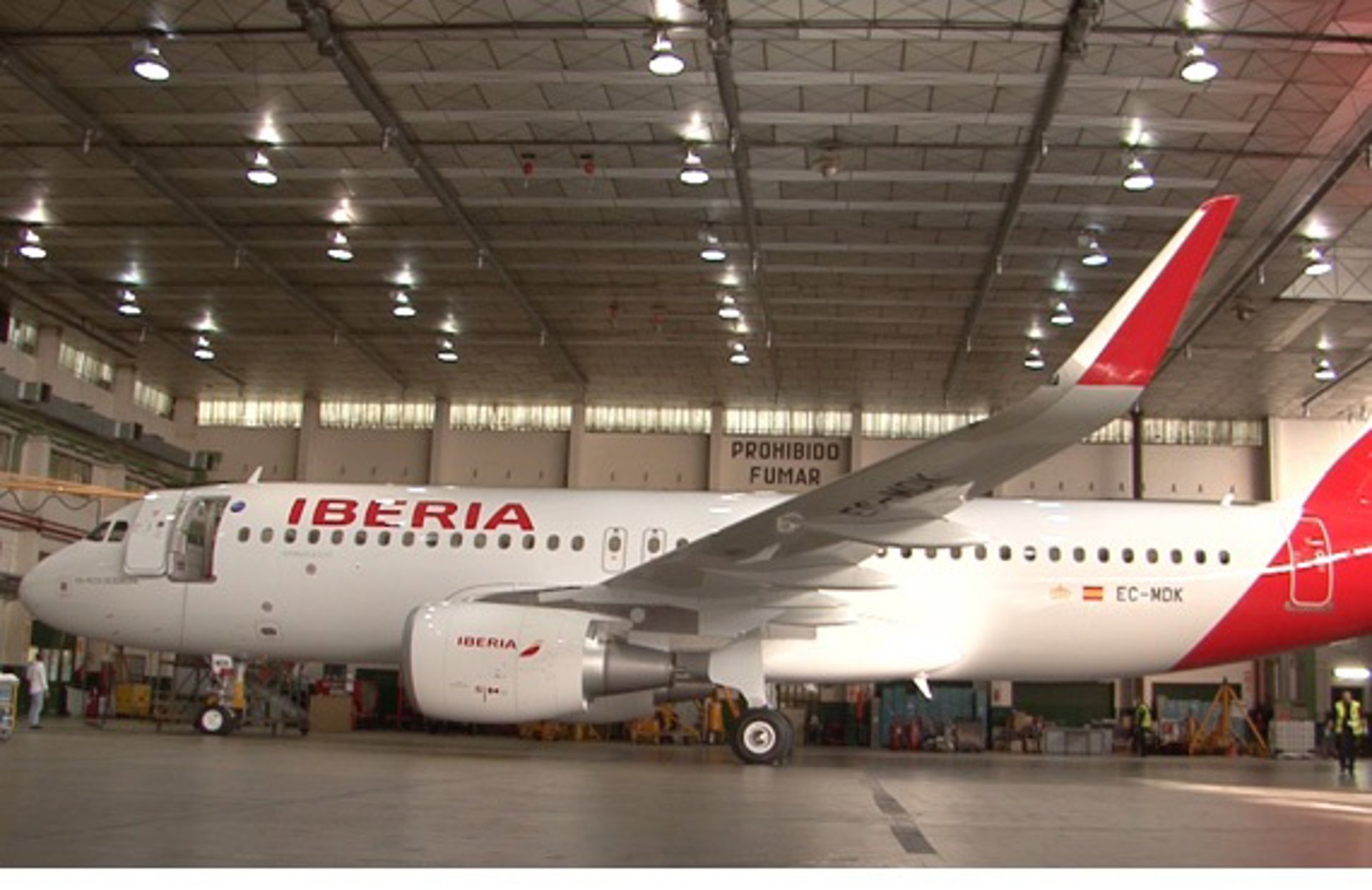 Iberia bautizará su nuevo avión Airbus A320 como Bettina Kadner, primera piloto comercial de España