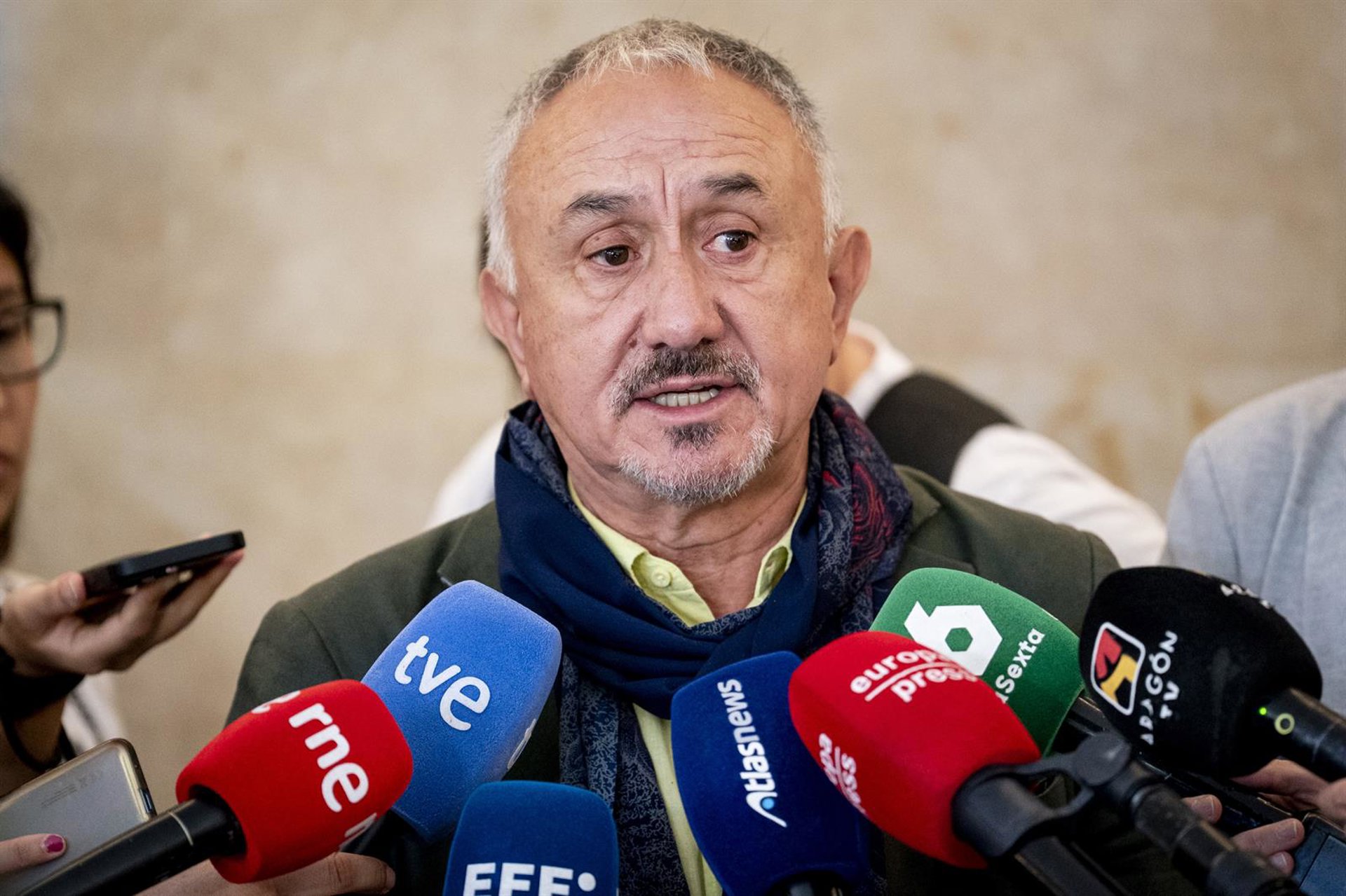 UGT destaca la «fortaleza» económica y pide a CEOE un nuevo acuerdo salarial con alzas superiores al IPC