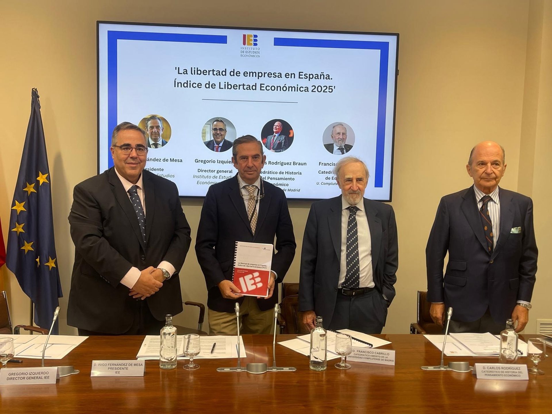 España, entre los países de la OCDE con menor libertad económica por su gasto y deuda pública, según el IEE