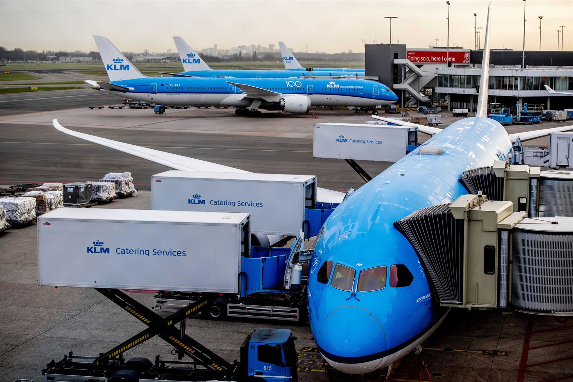 El aeropuerto de Ámsterdam propone congelar el aumento del 5% en tasas para las aerolíneas en 2026