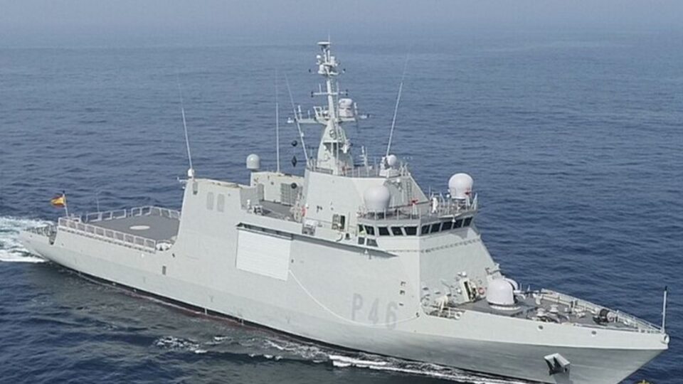 Así es el Furor, el buque de la Armada que ya navega rumbo a Gaza